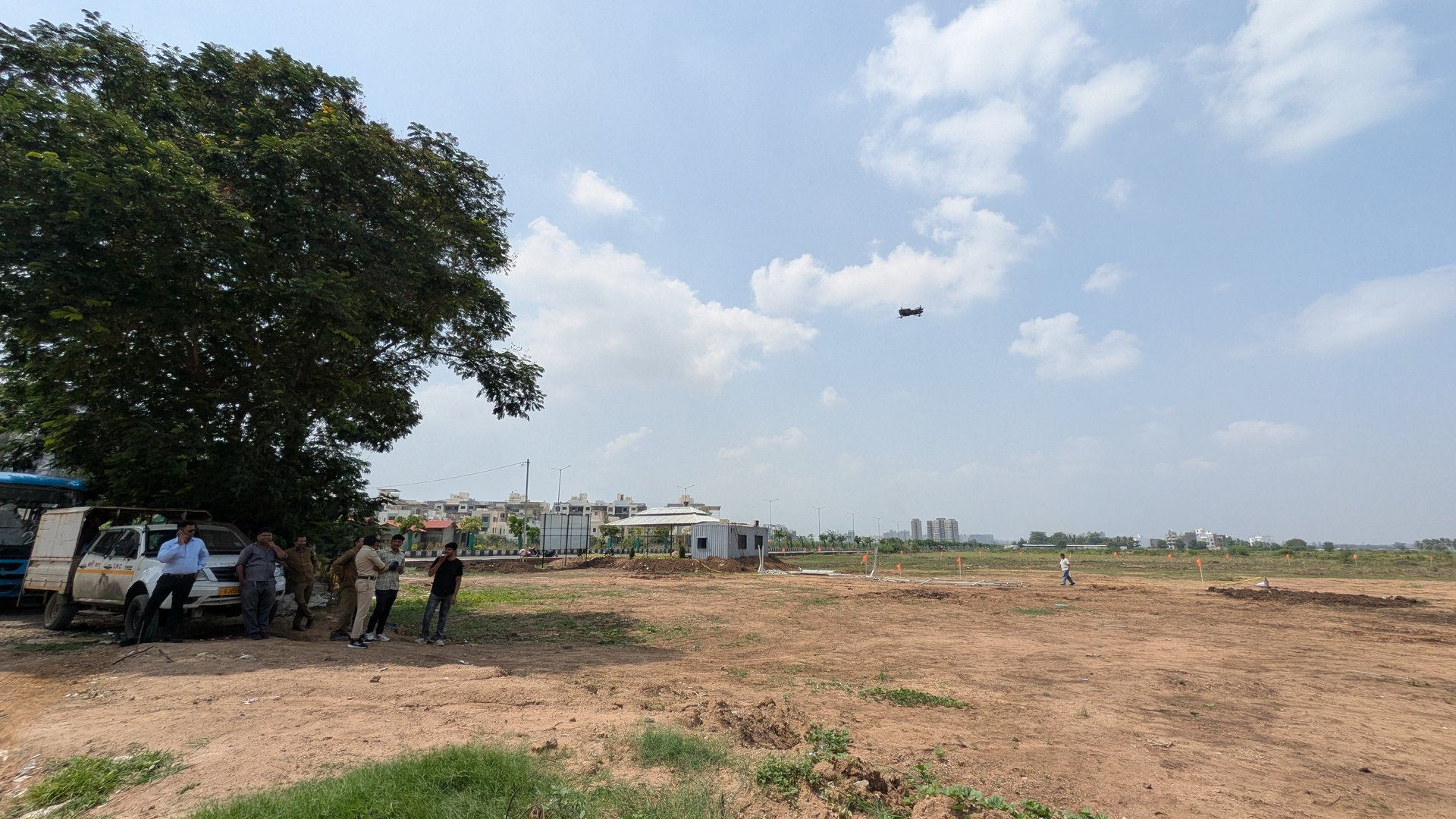 gray industrial machine