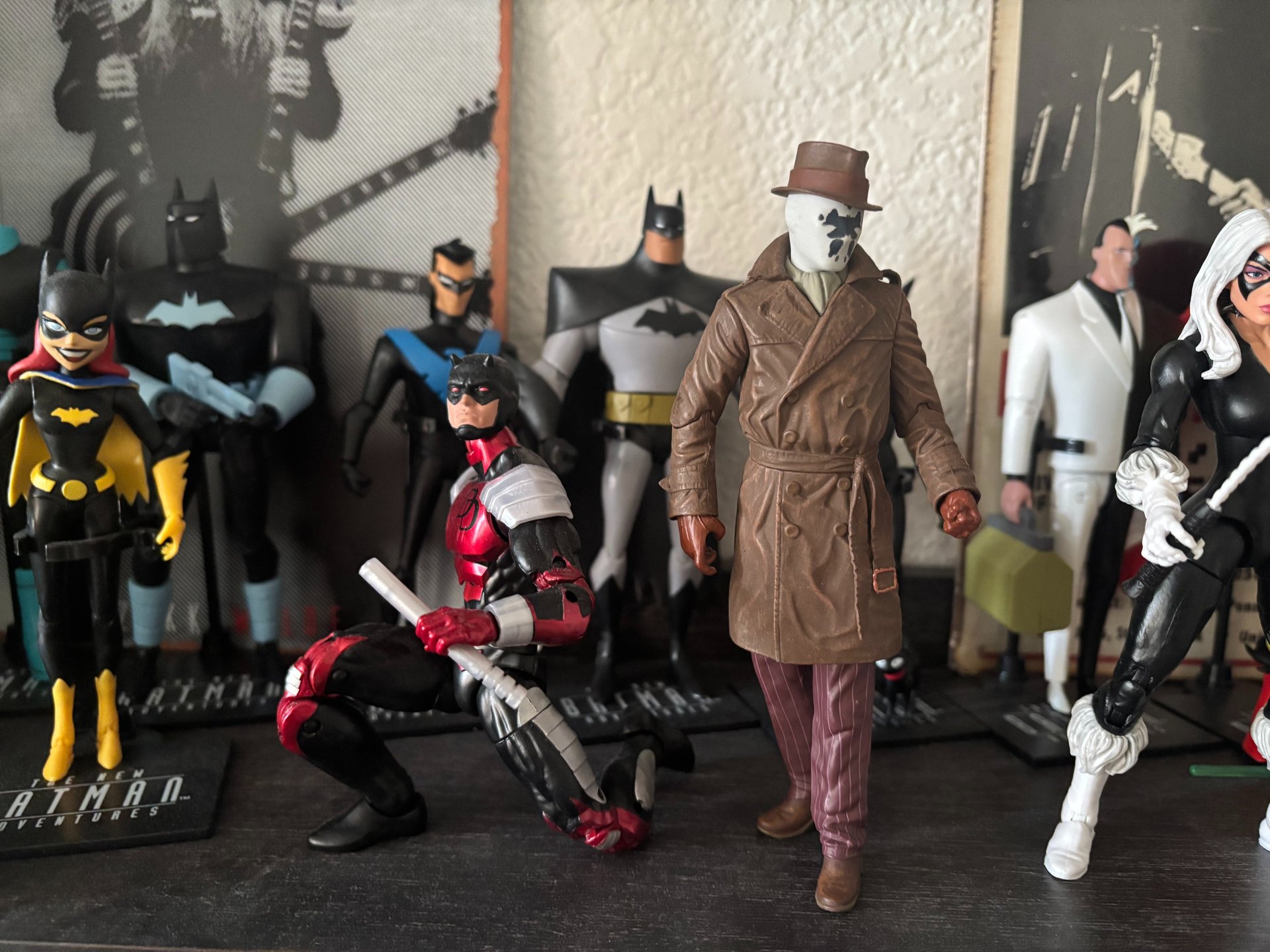 black and white bed linen