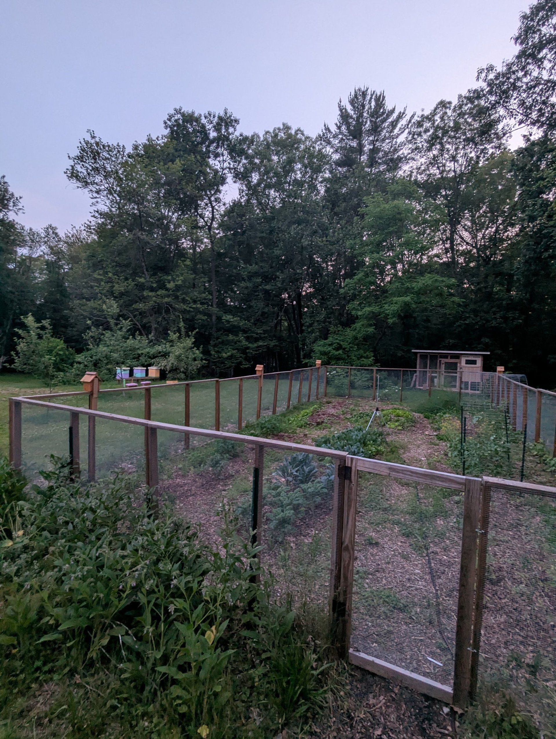 black and white bed linen
