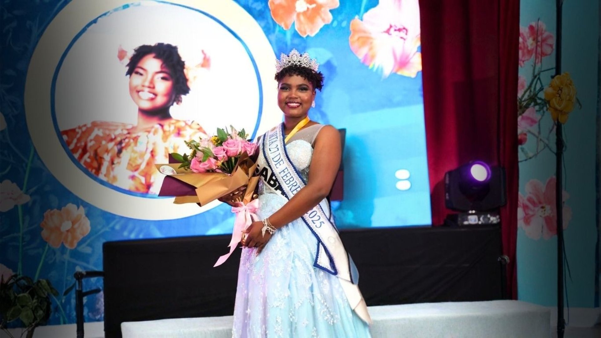 black and white bed linen