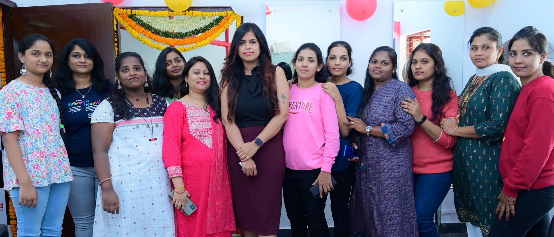 Beautician Courses, Makeup Courses for Ladies