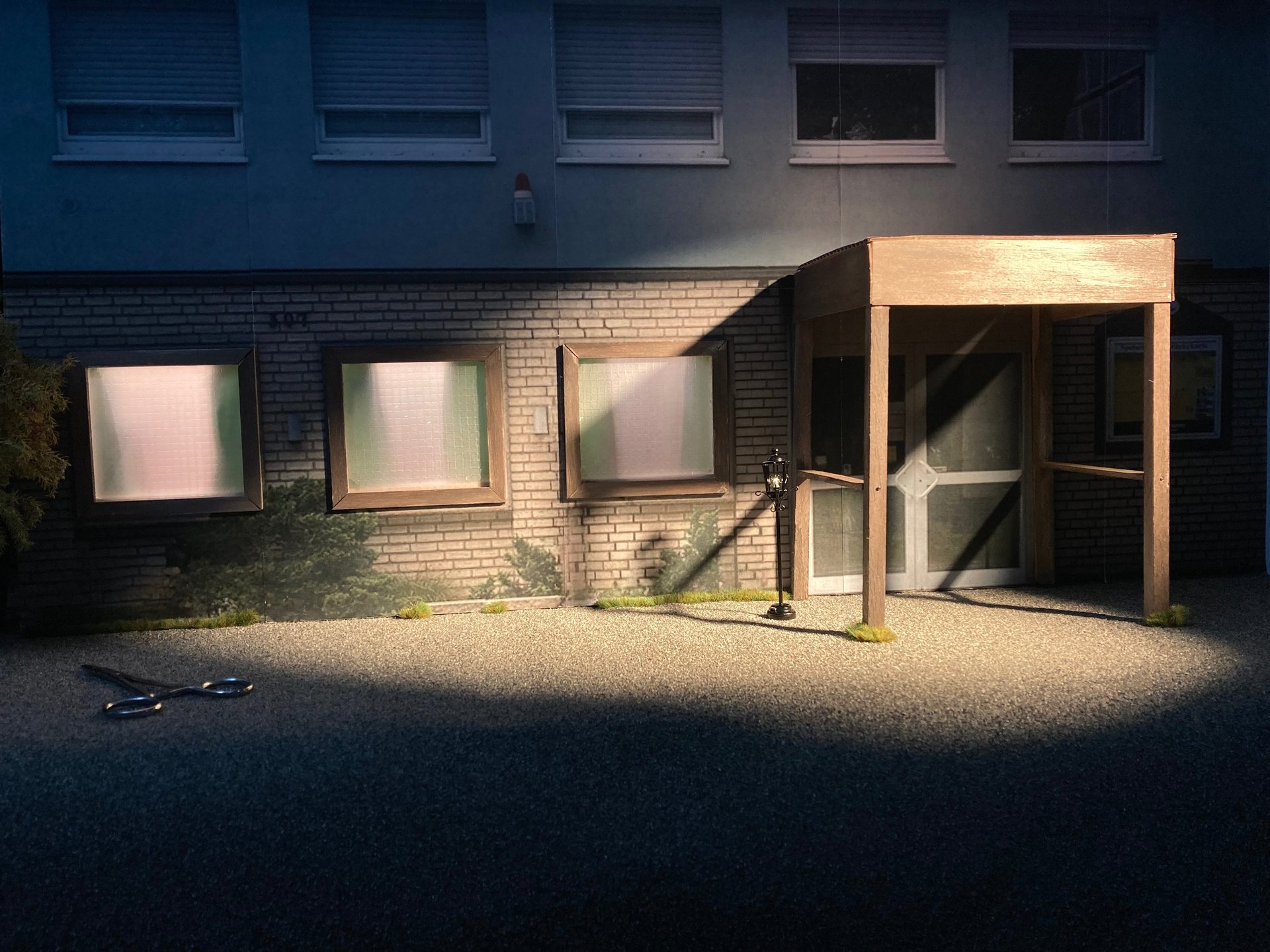 black and white bed linen