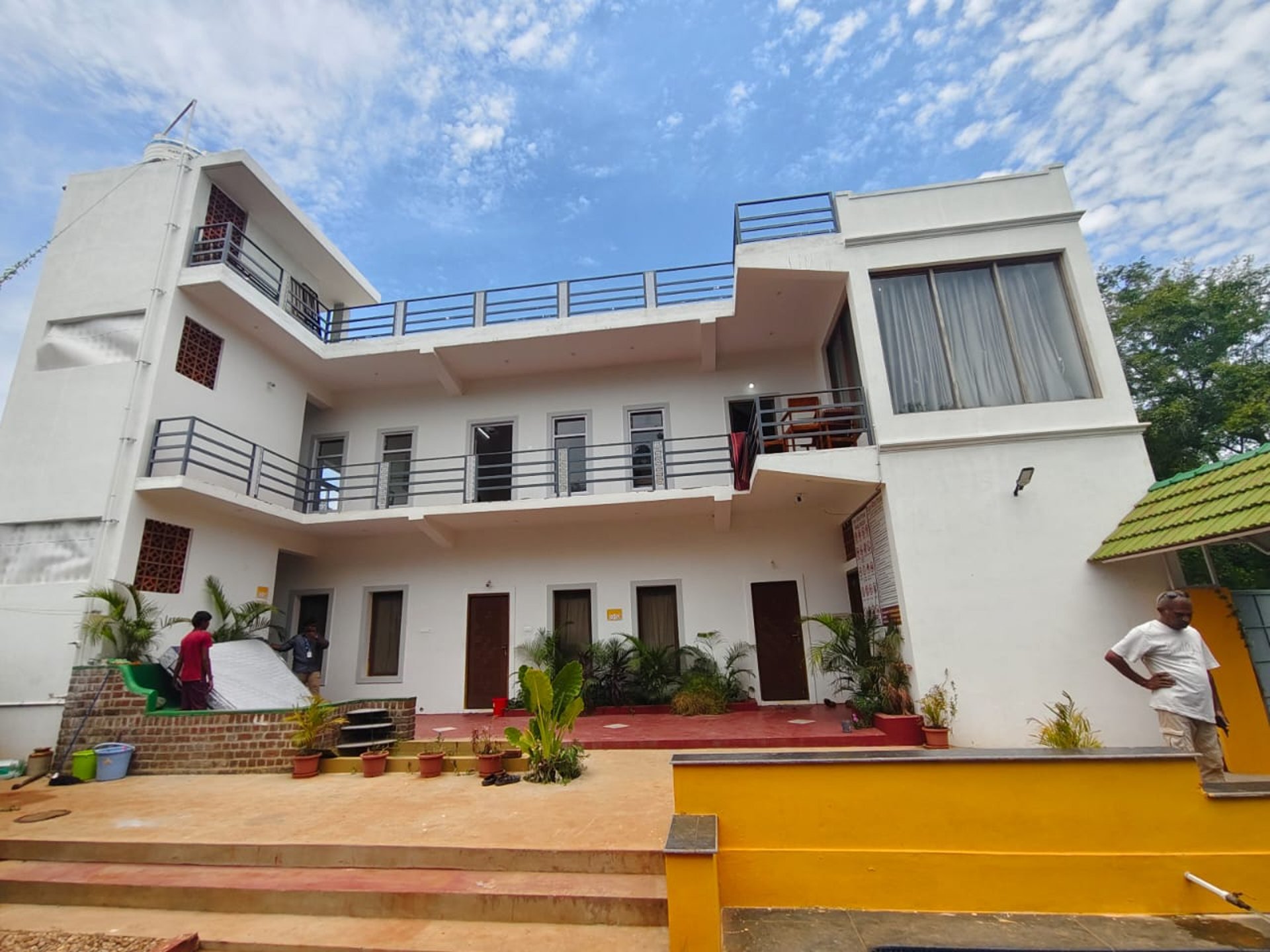 black and brown leather padded tub sofa