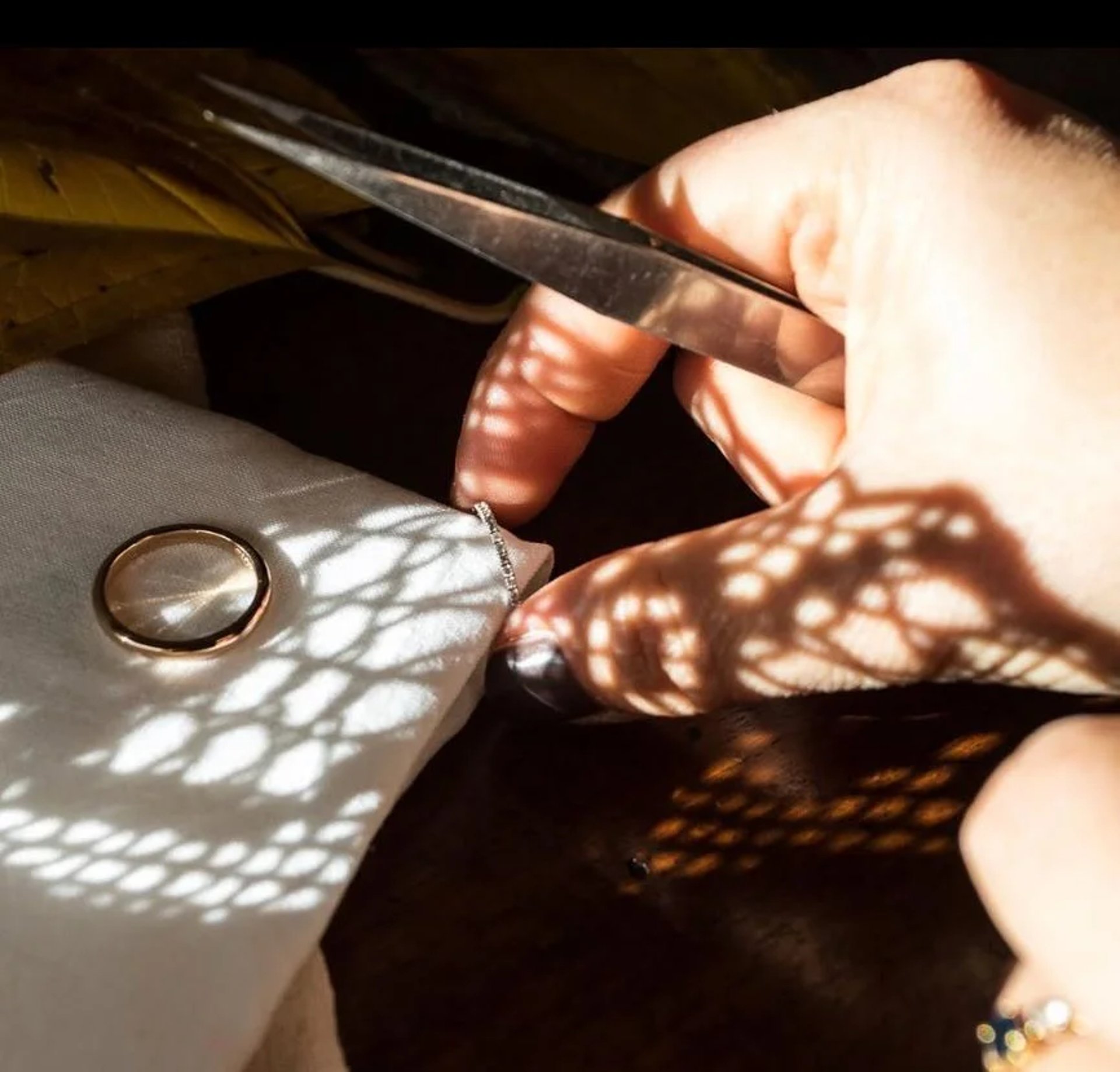 black and white bed linen