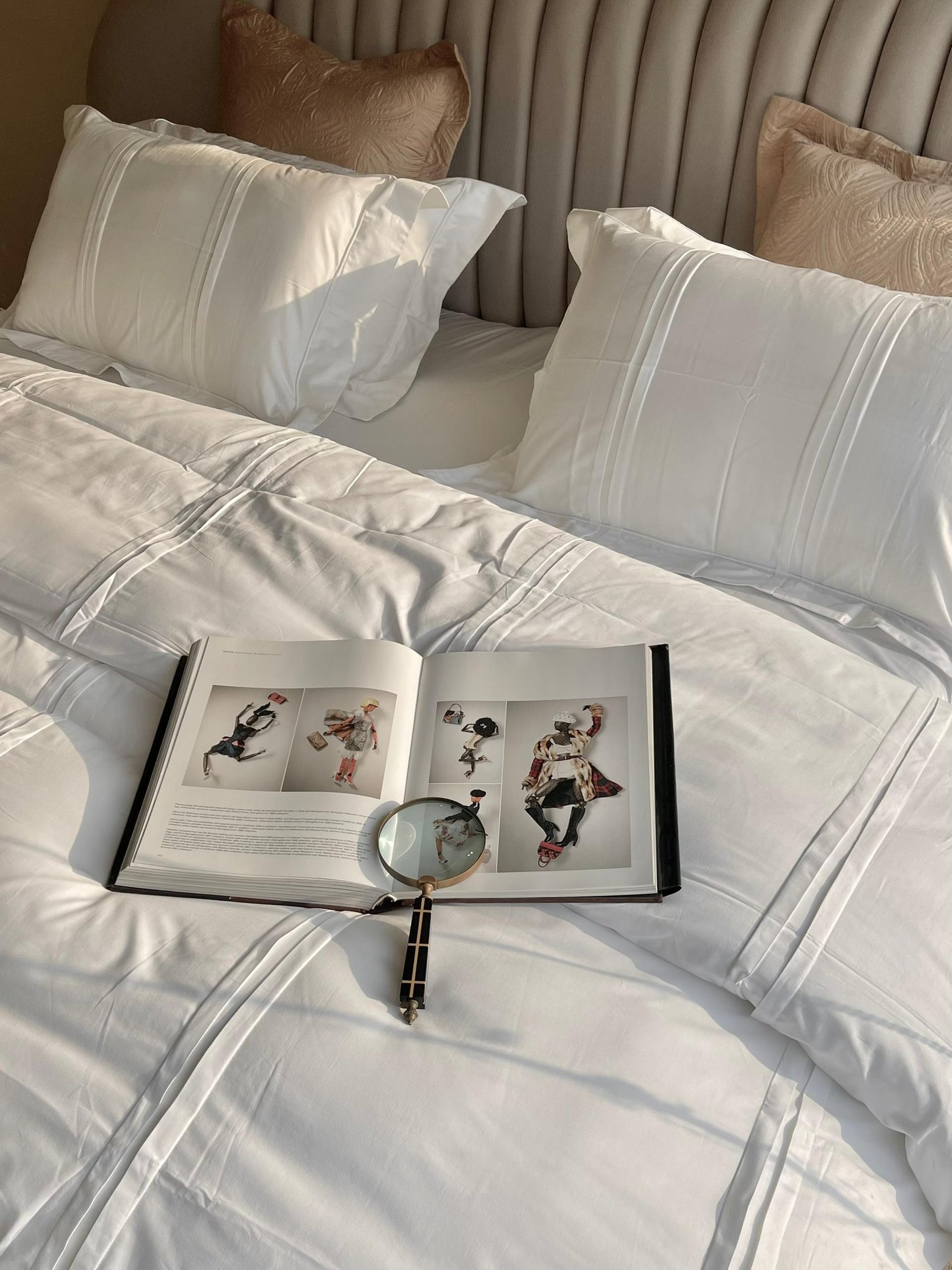 black and white bed linen