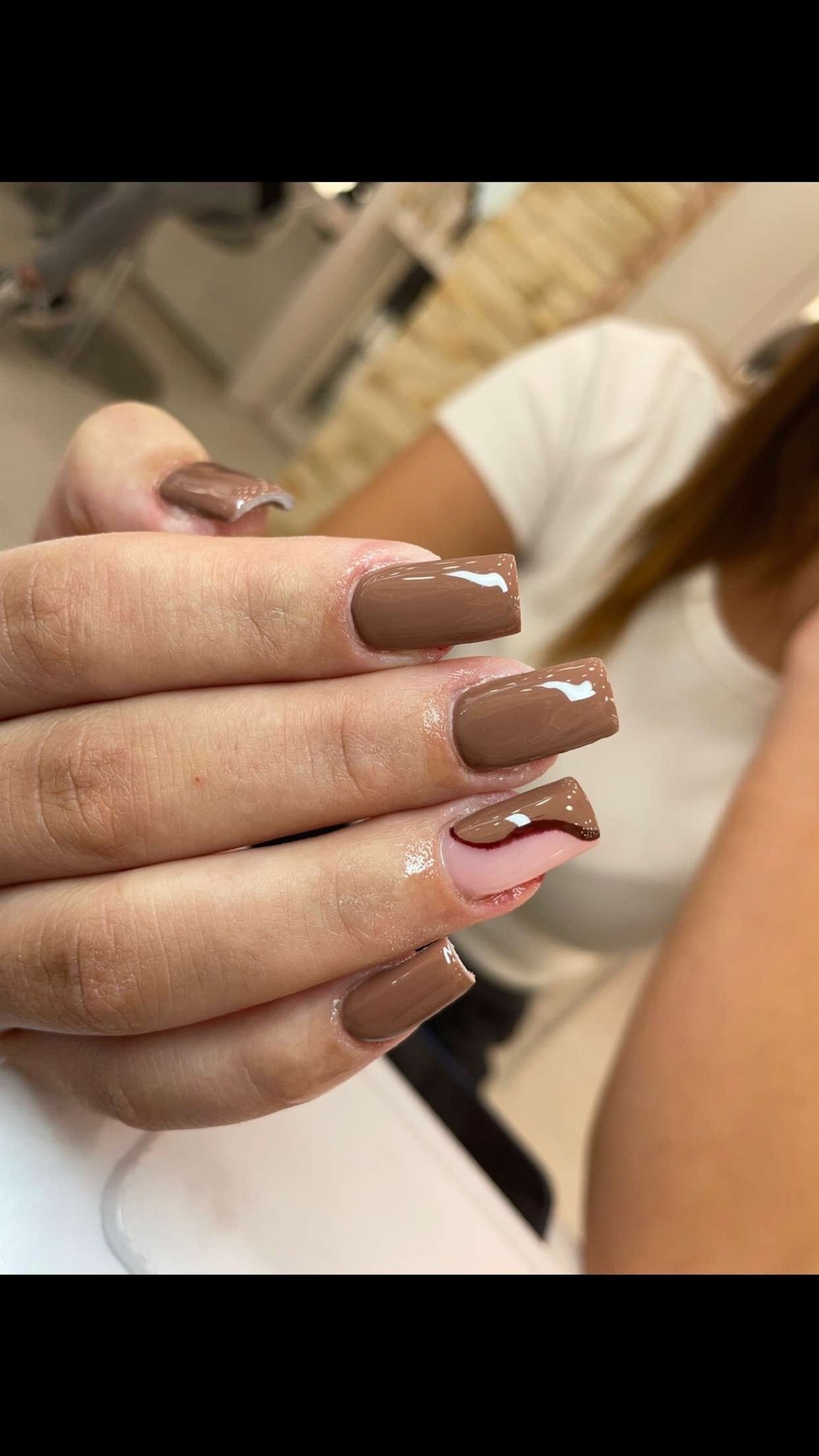 gray computer monitor