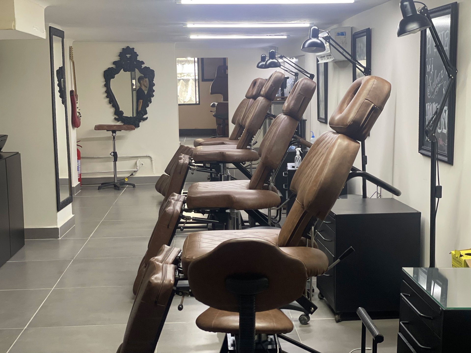 black and white bed linen