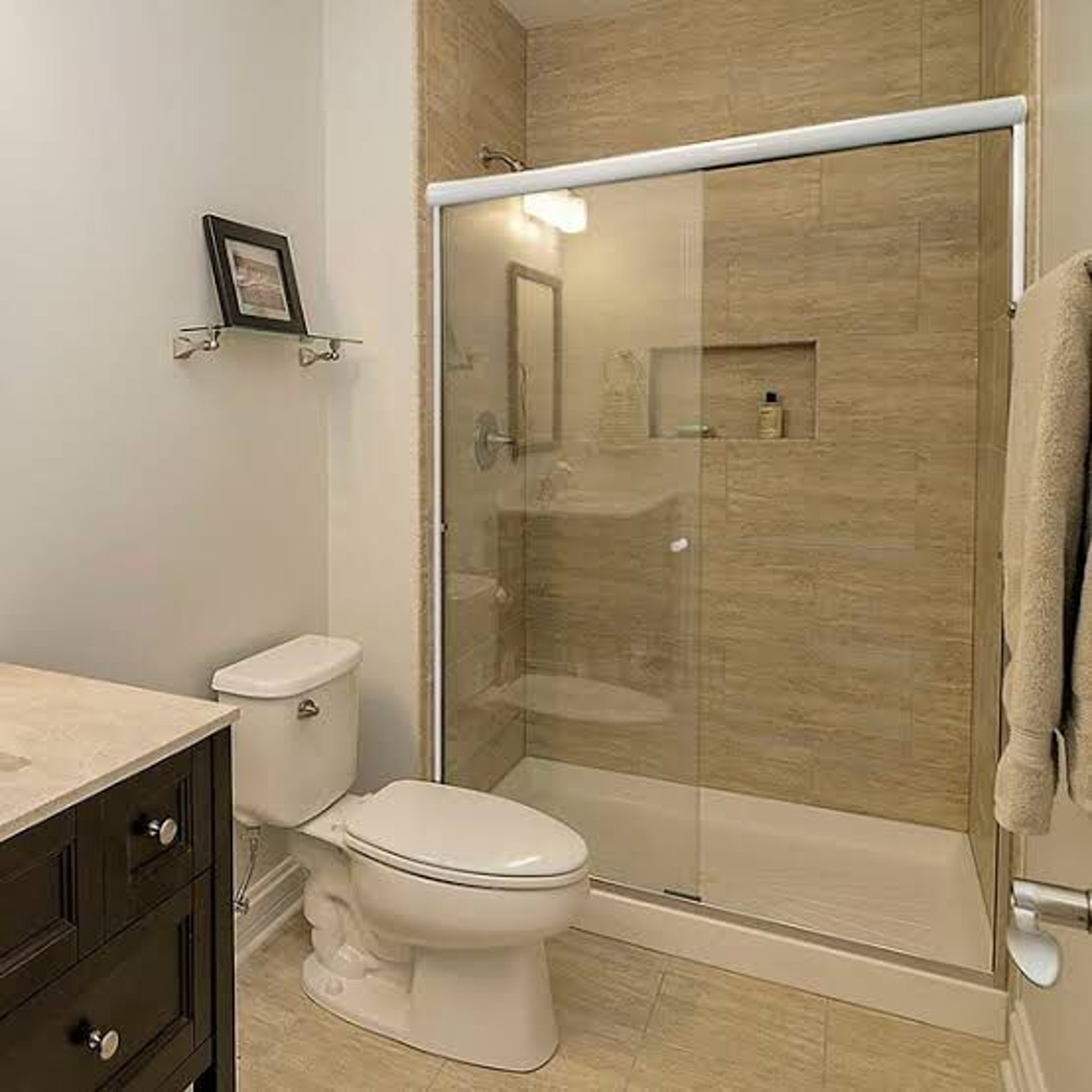 gray computer monitor