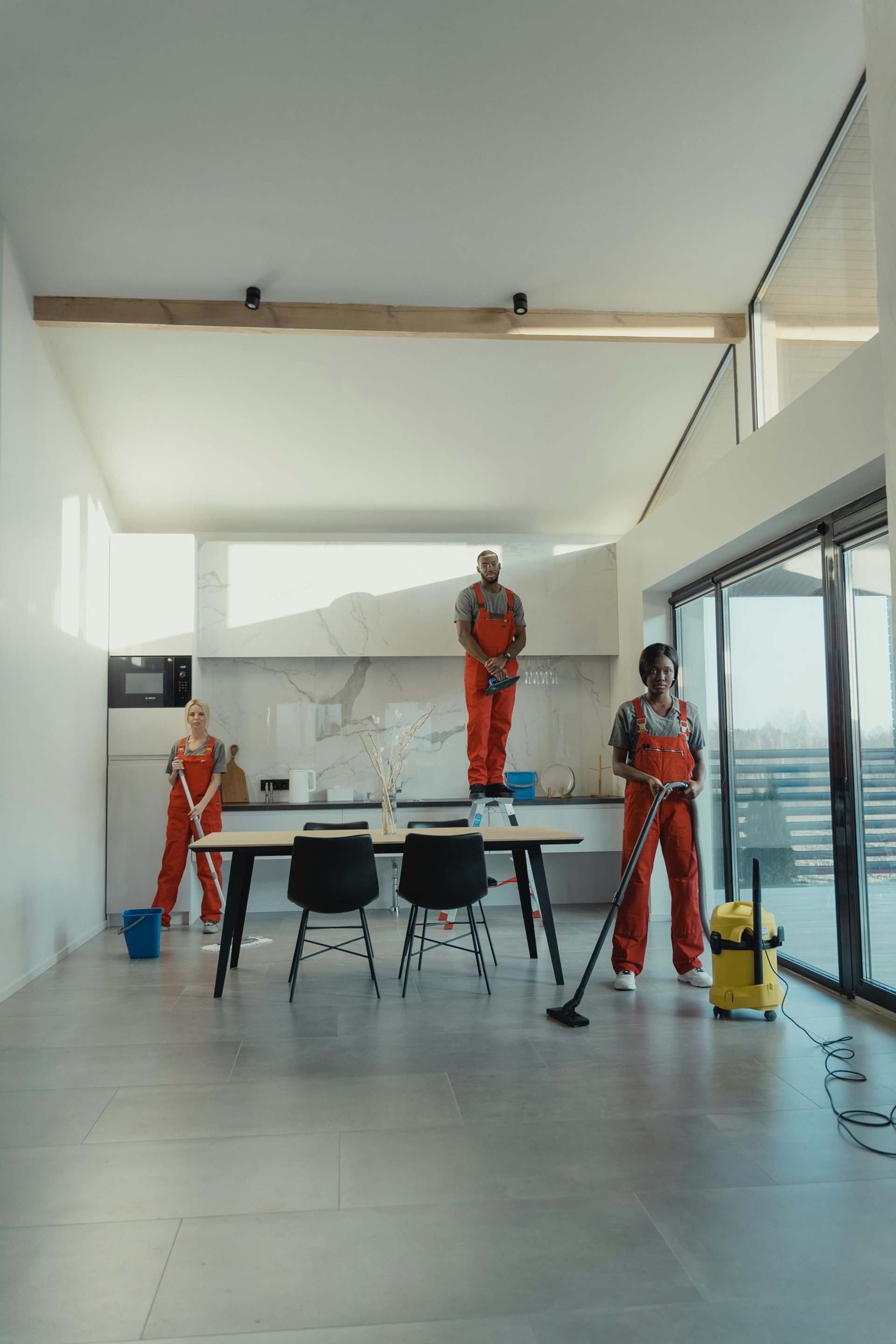 black and white bed linen