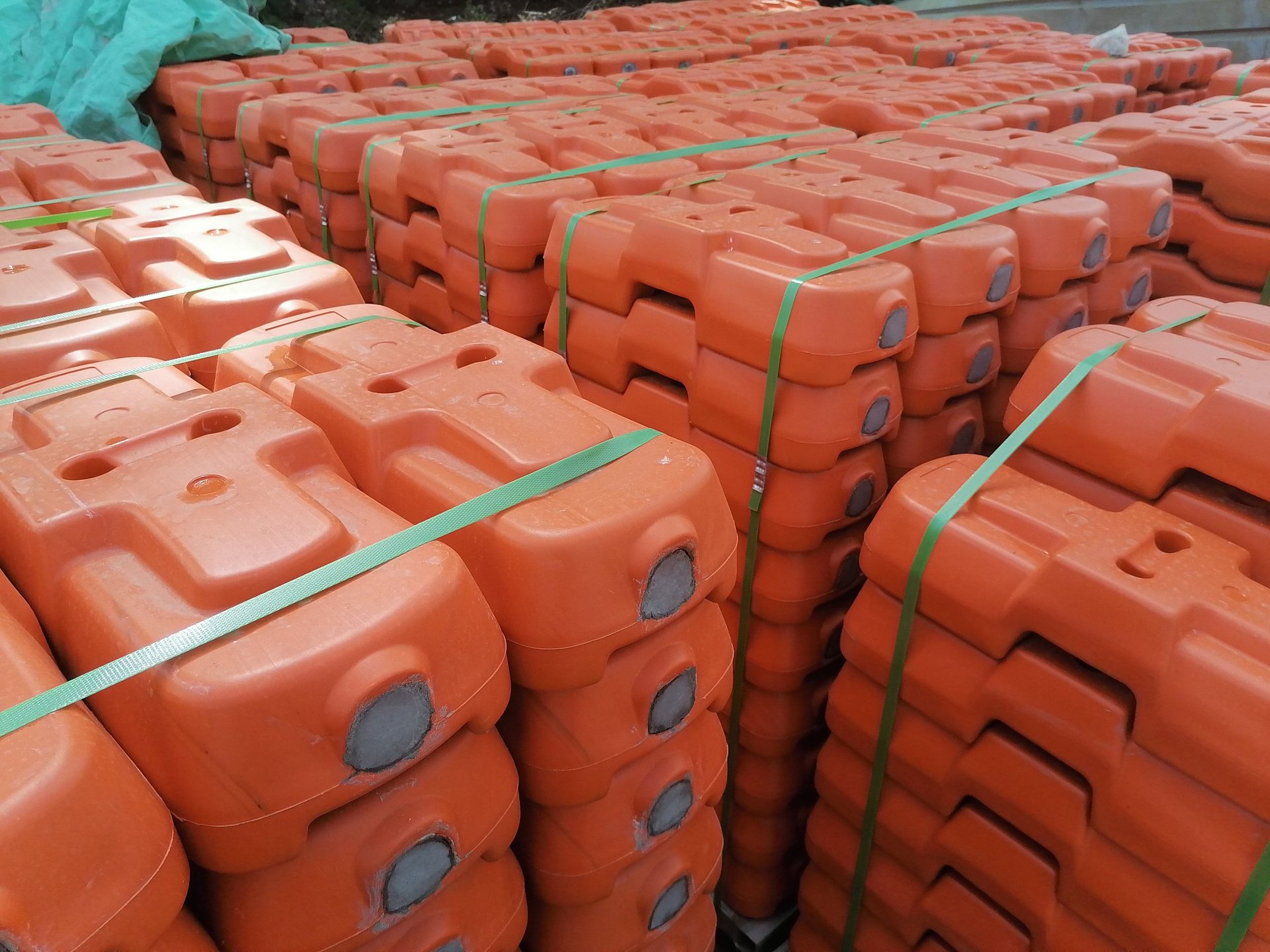 an abstract photo of a curved building with a blue sky in the background