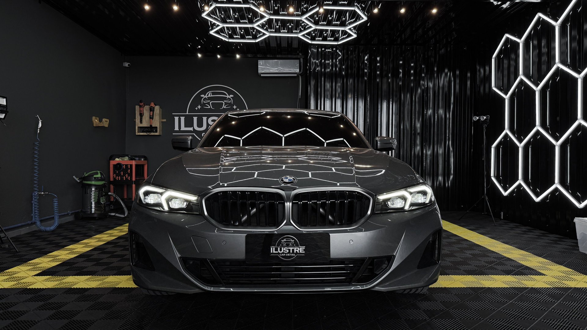 black and brown leather padded tub sofa