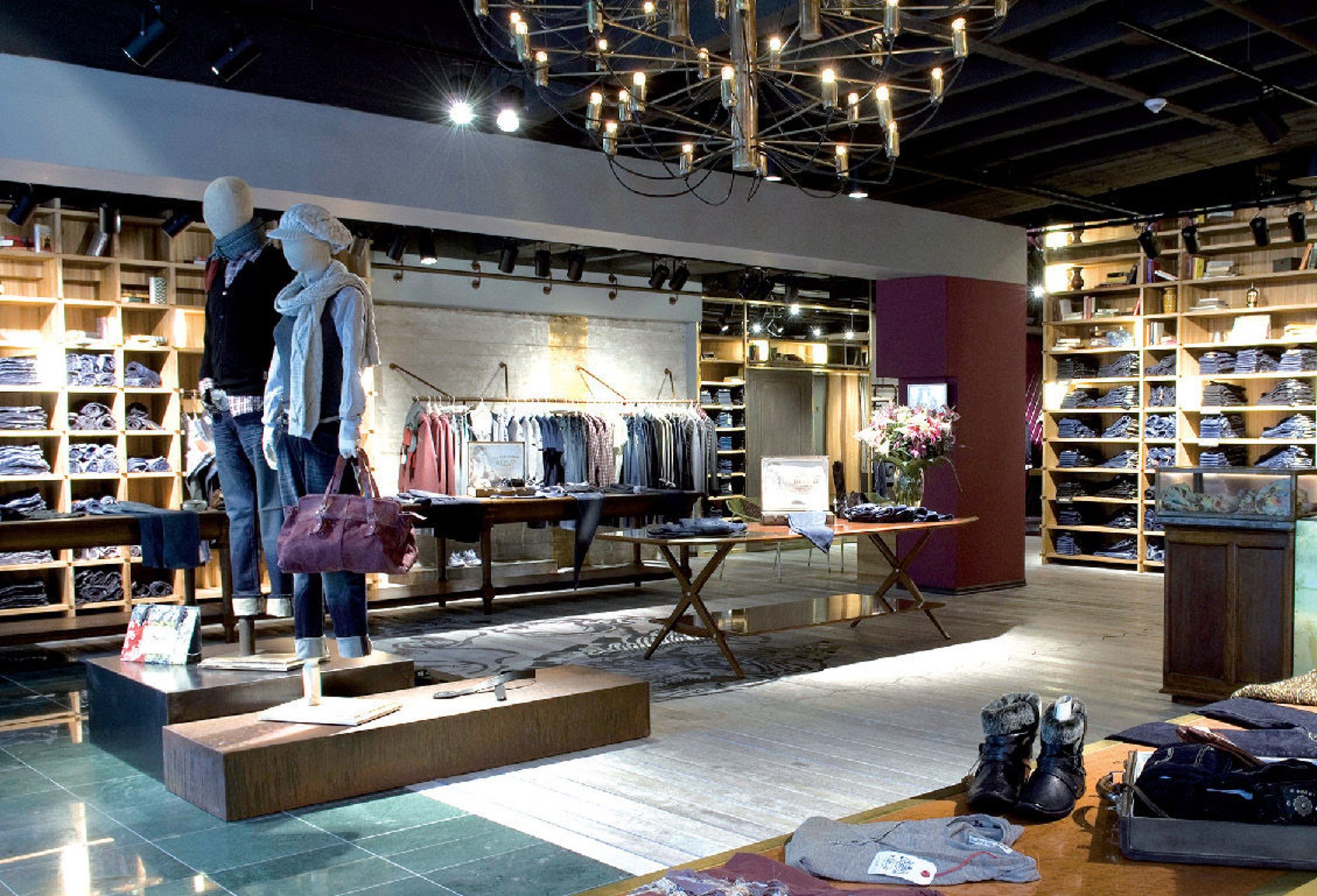 black and white bed linen