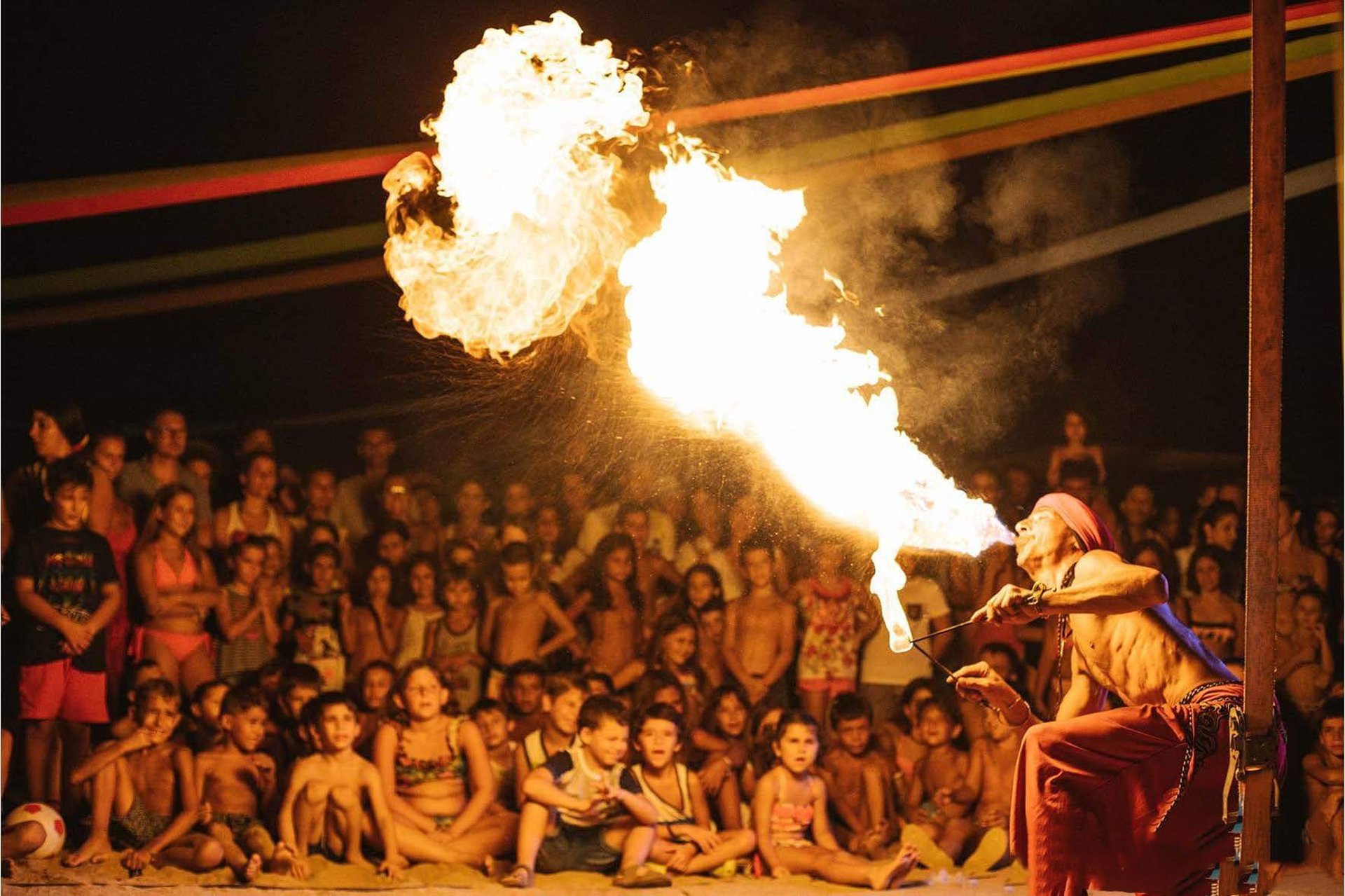 gray computer monitor