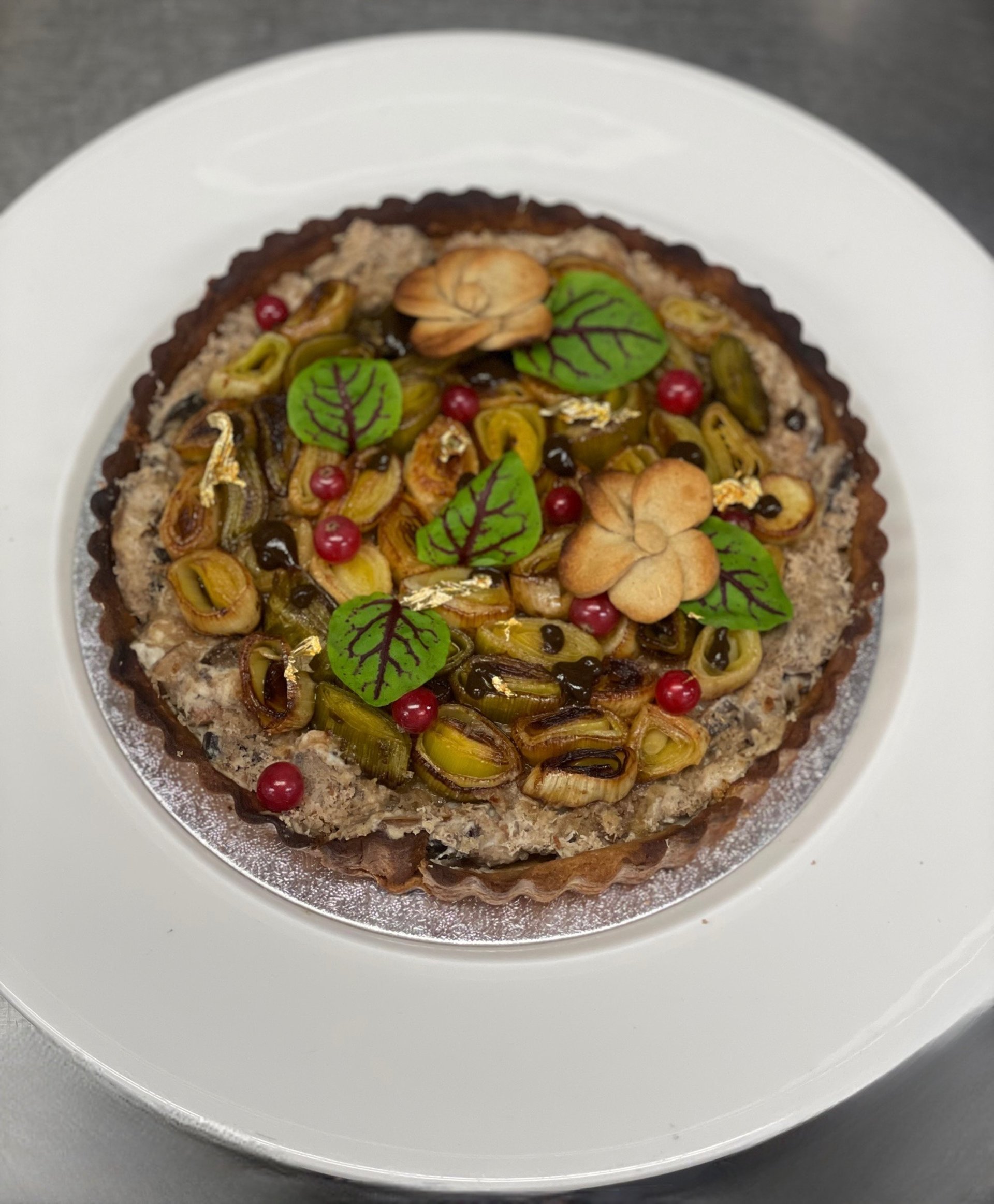 black and white bed linen