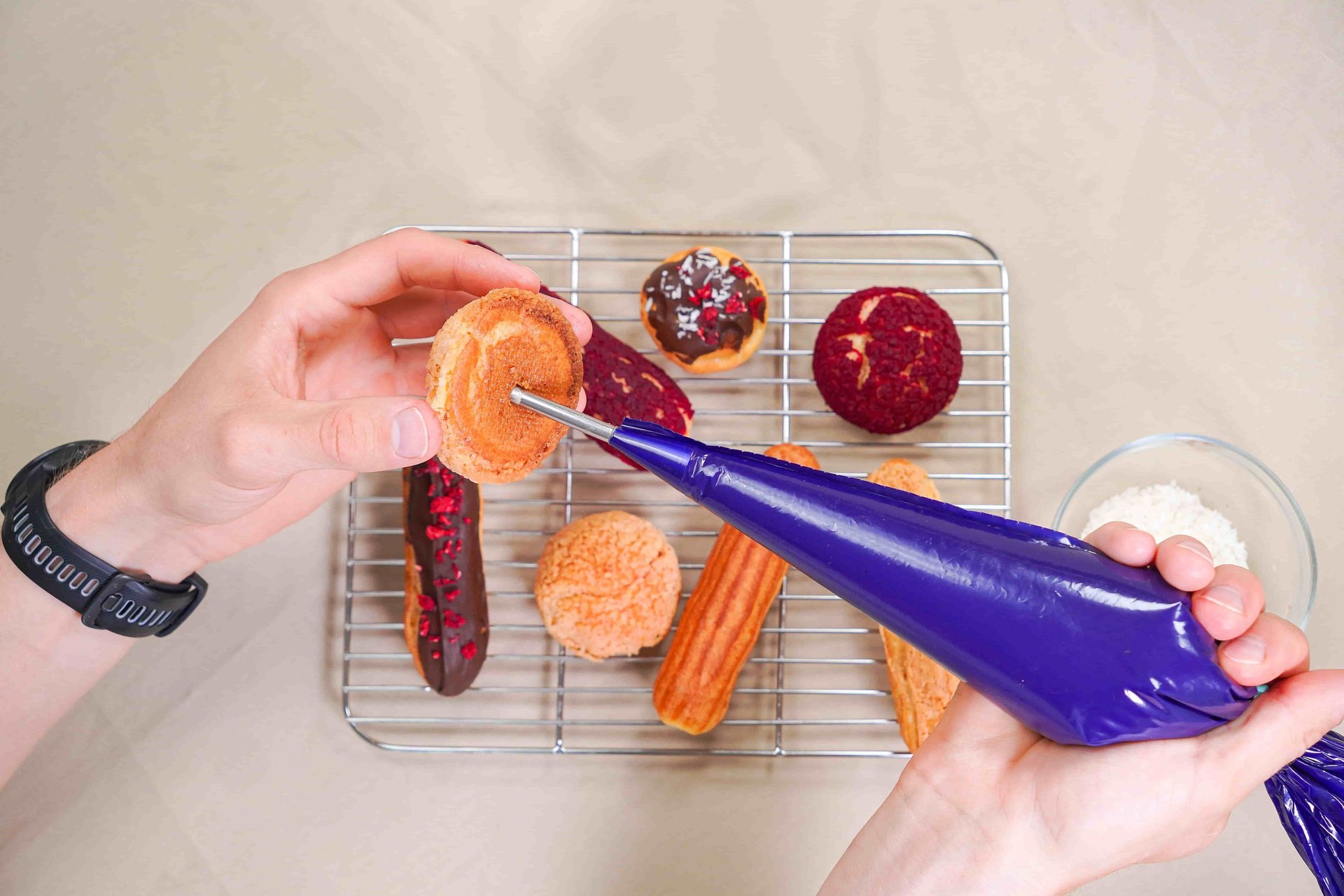 black and white bed linen