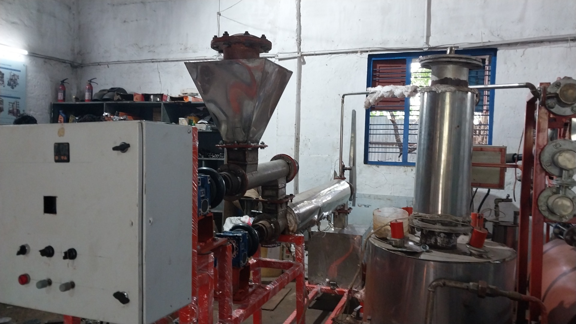 black and brown leather padded tub sofa