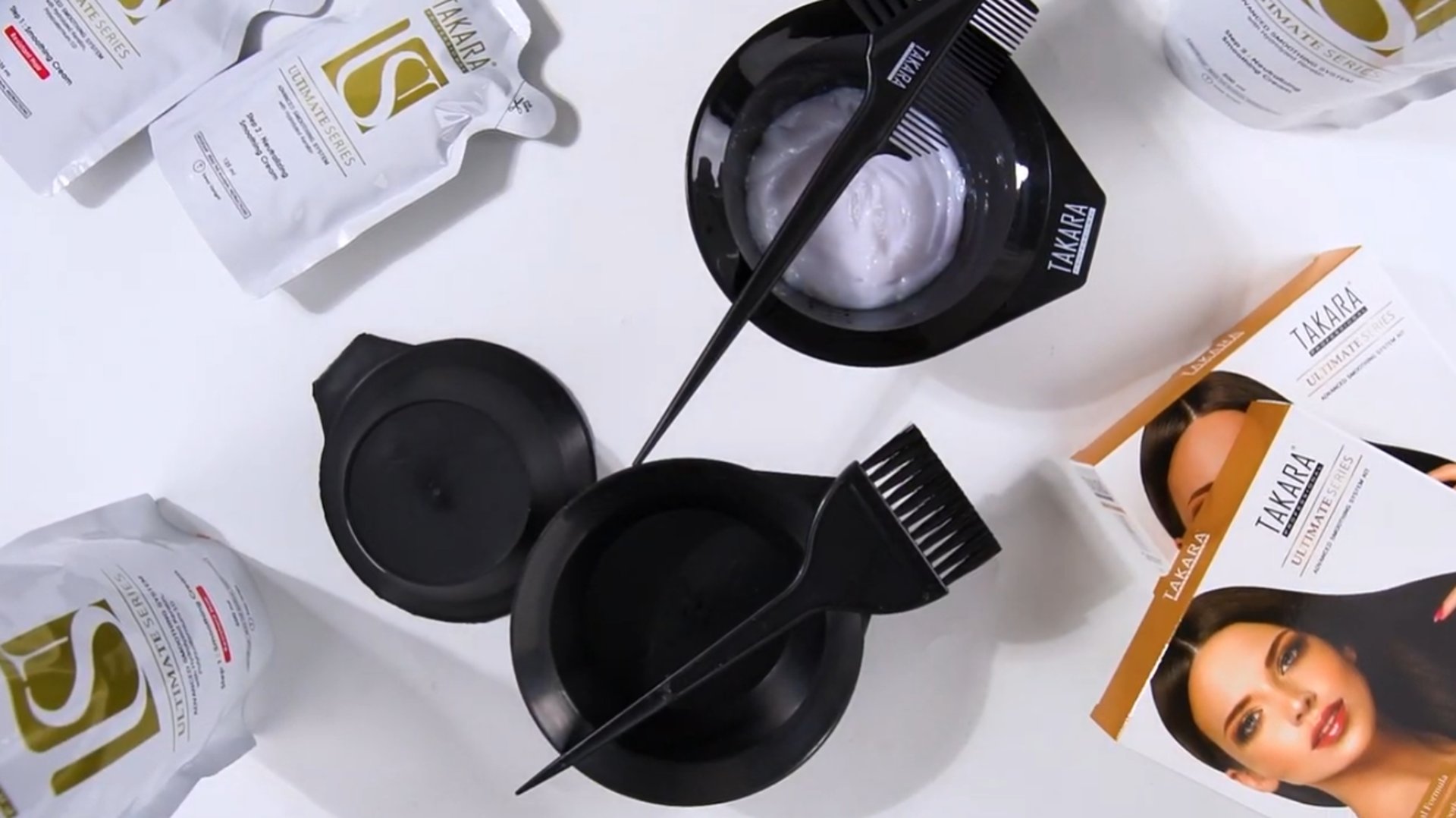 black and white bed linen