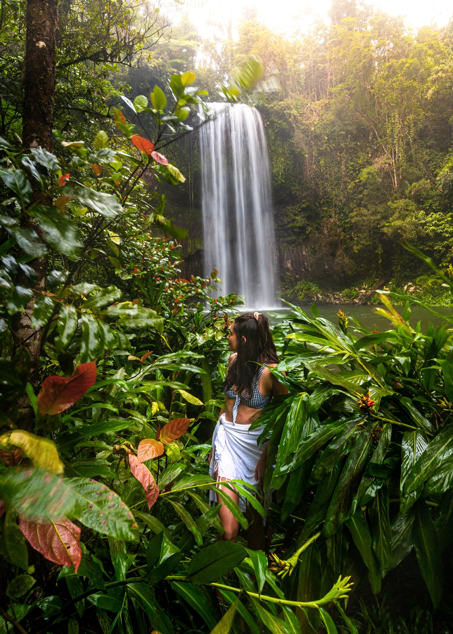 black and white bed linen