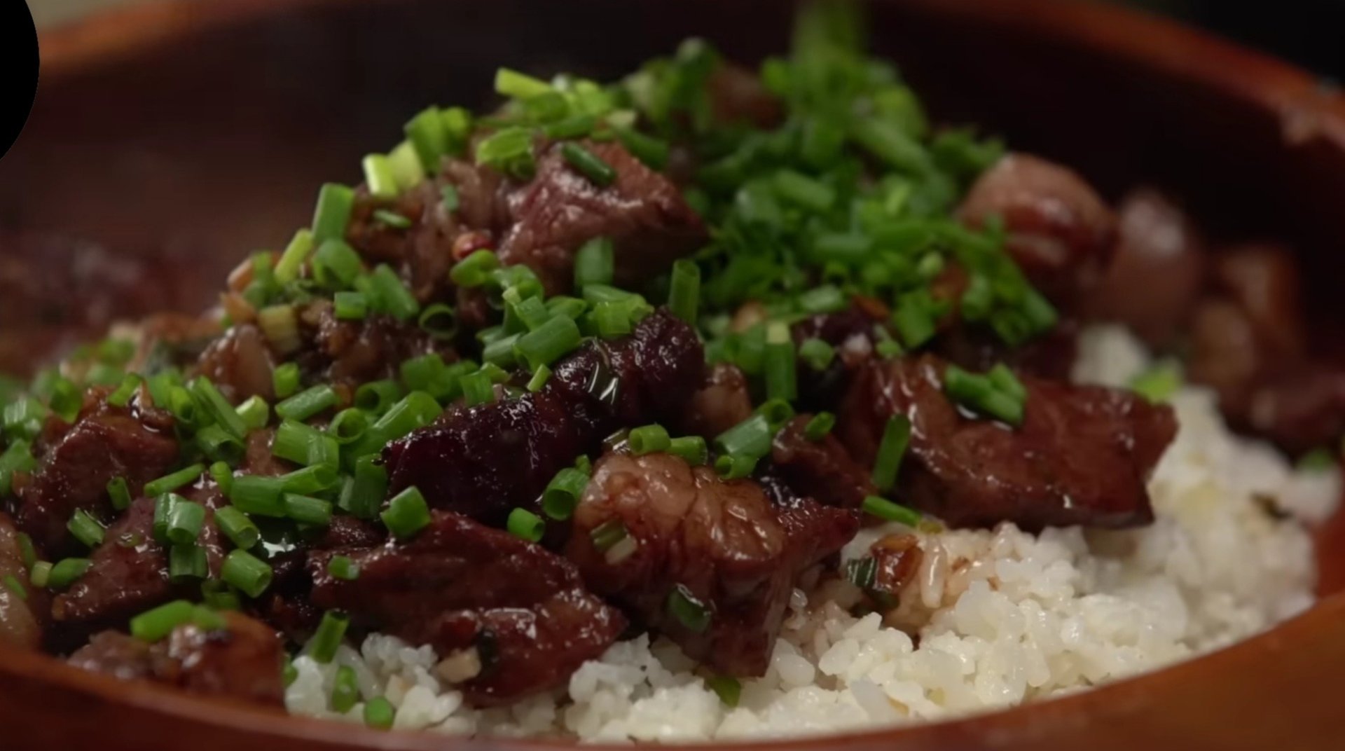 Filipino-Style Beef Salpicao – A Quick & Flavorful Recipe