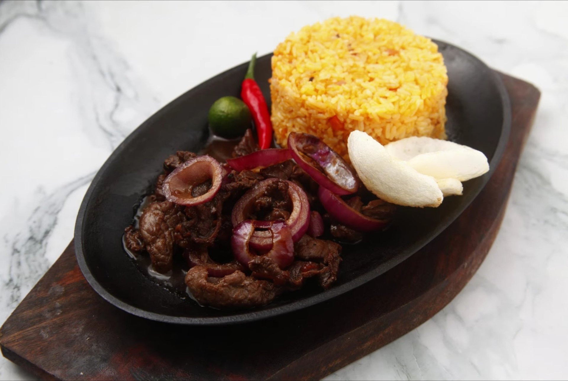 How to Make Filipino Bistek (Steak and Onions) at Home