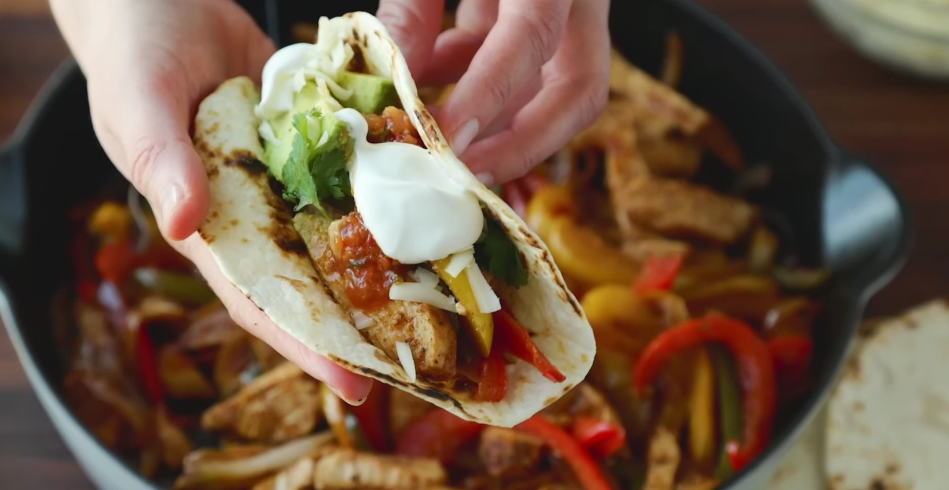 The Ultimate Chicken Fajitas Recipe – Easy, Flavorful, and One-Pan Perfection!