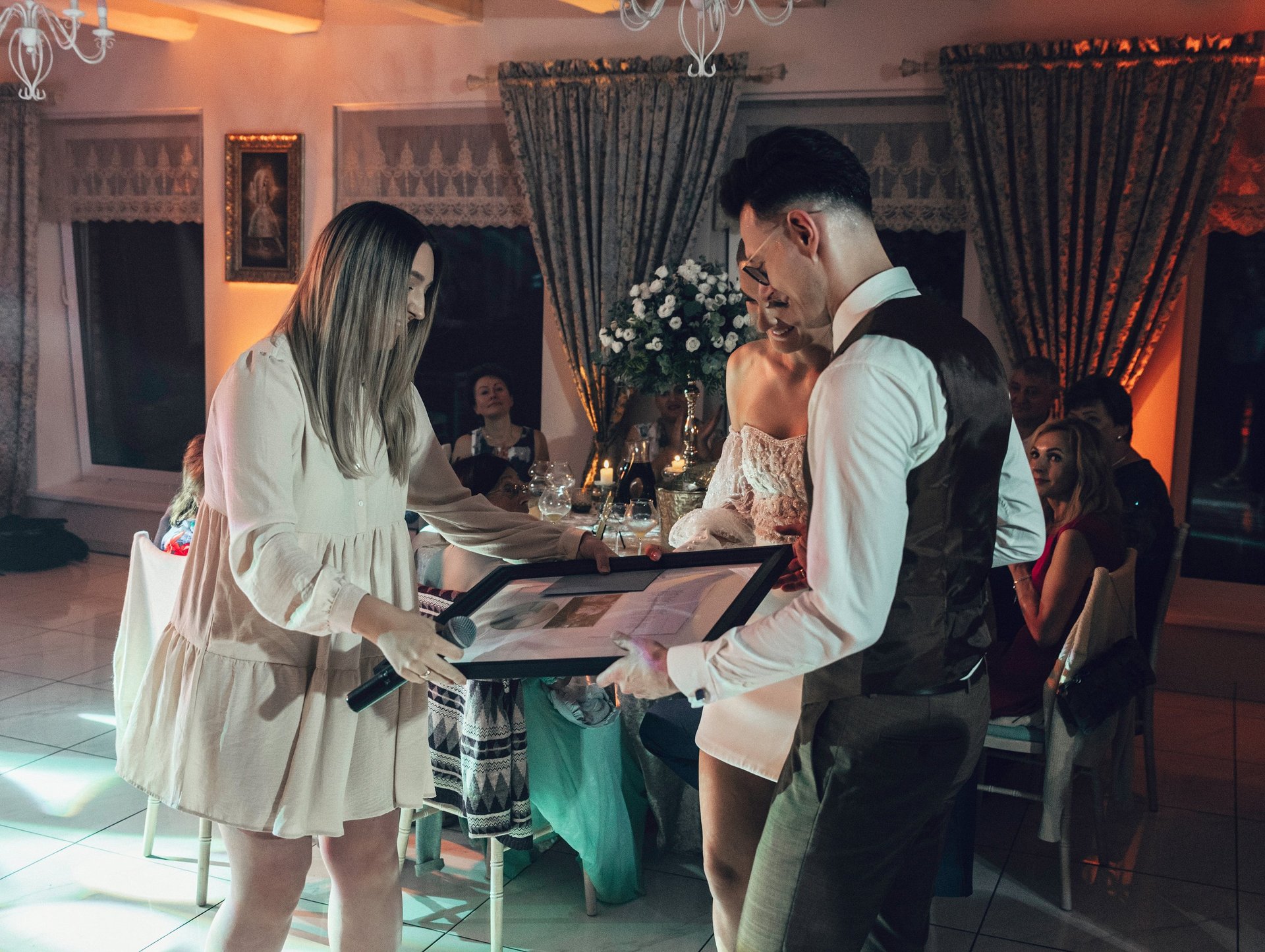 black and white bed linen