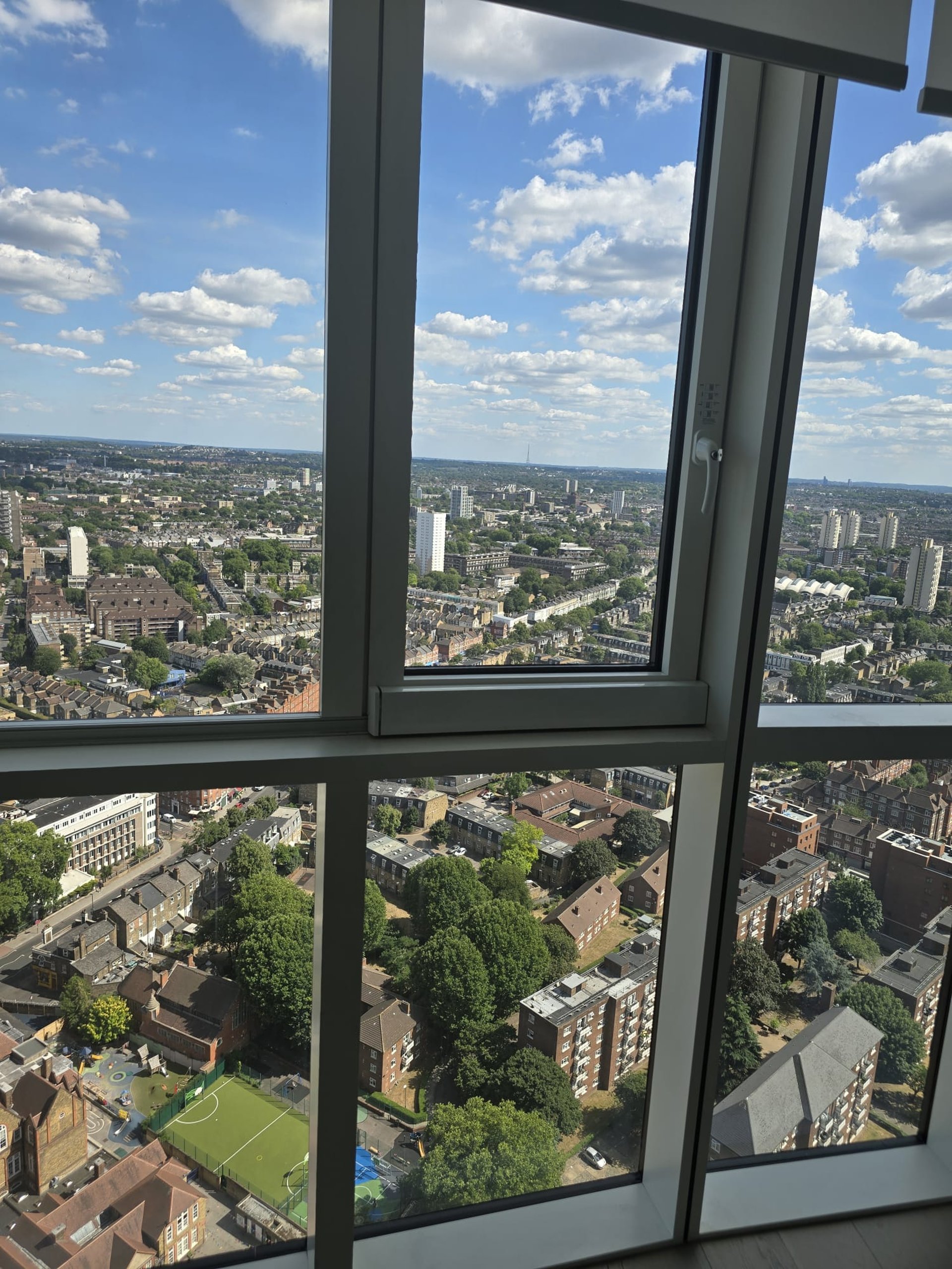 aerial photography of London skyline during daytime