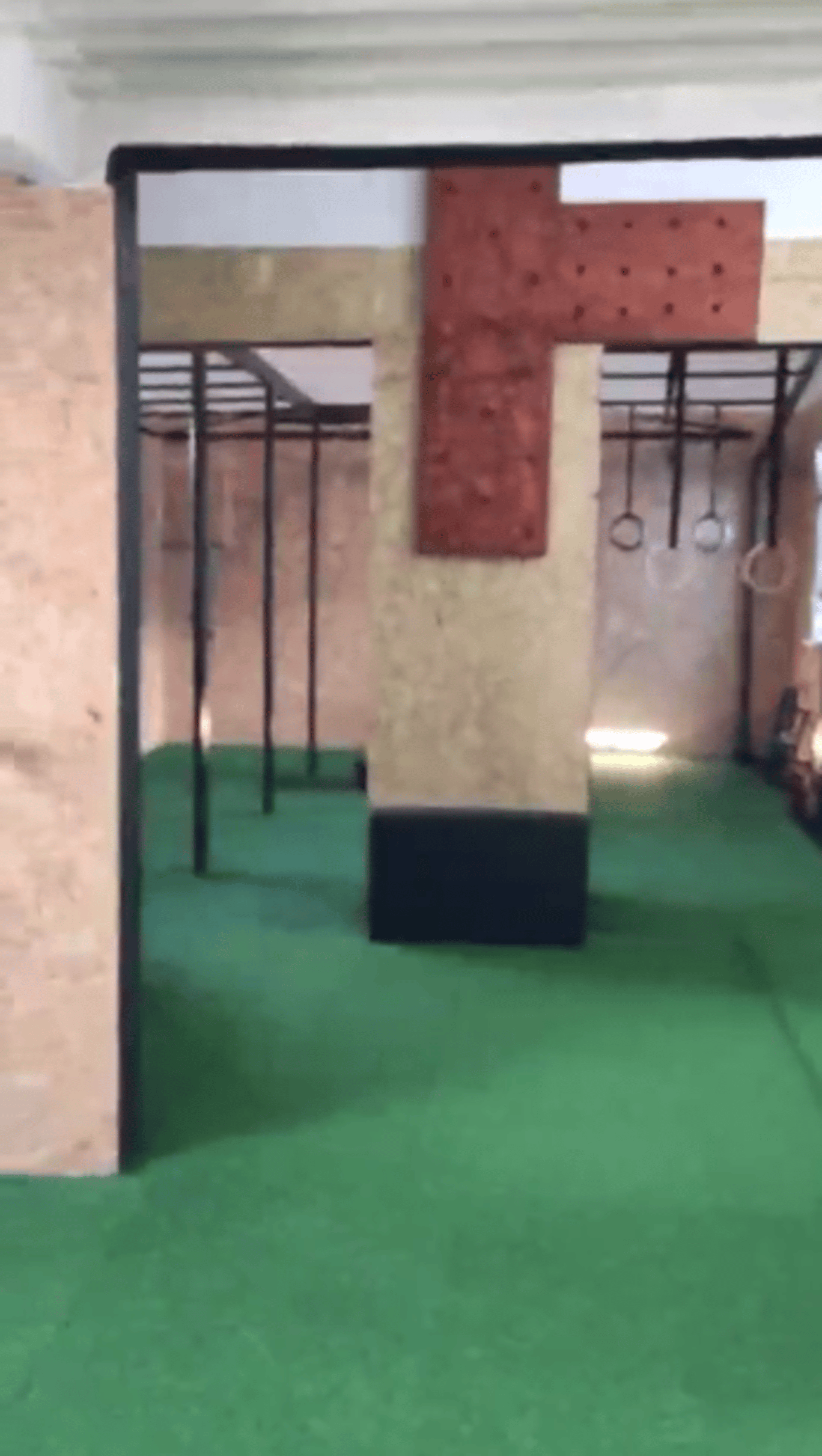 two person inside gym exercising