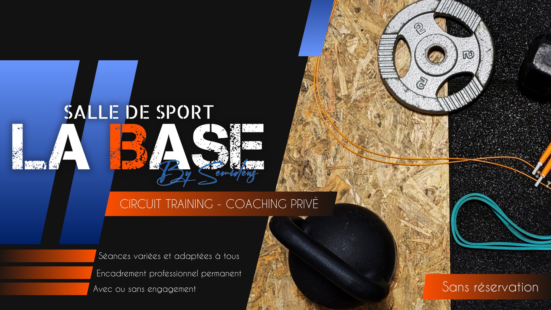 two person inside gym exercising