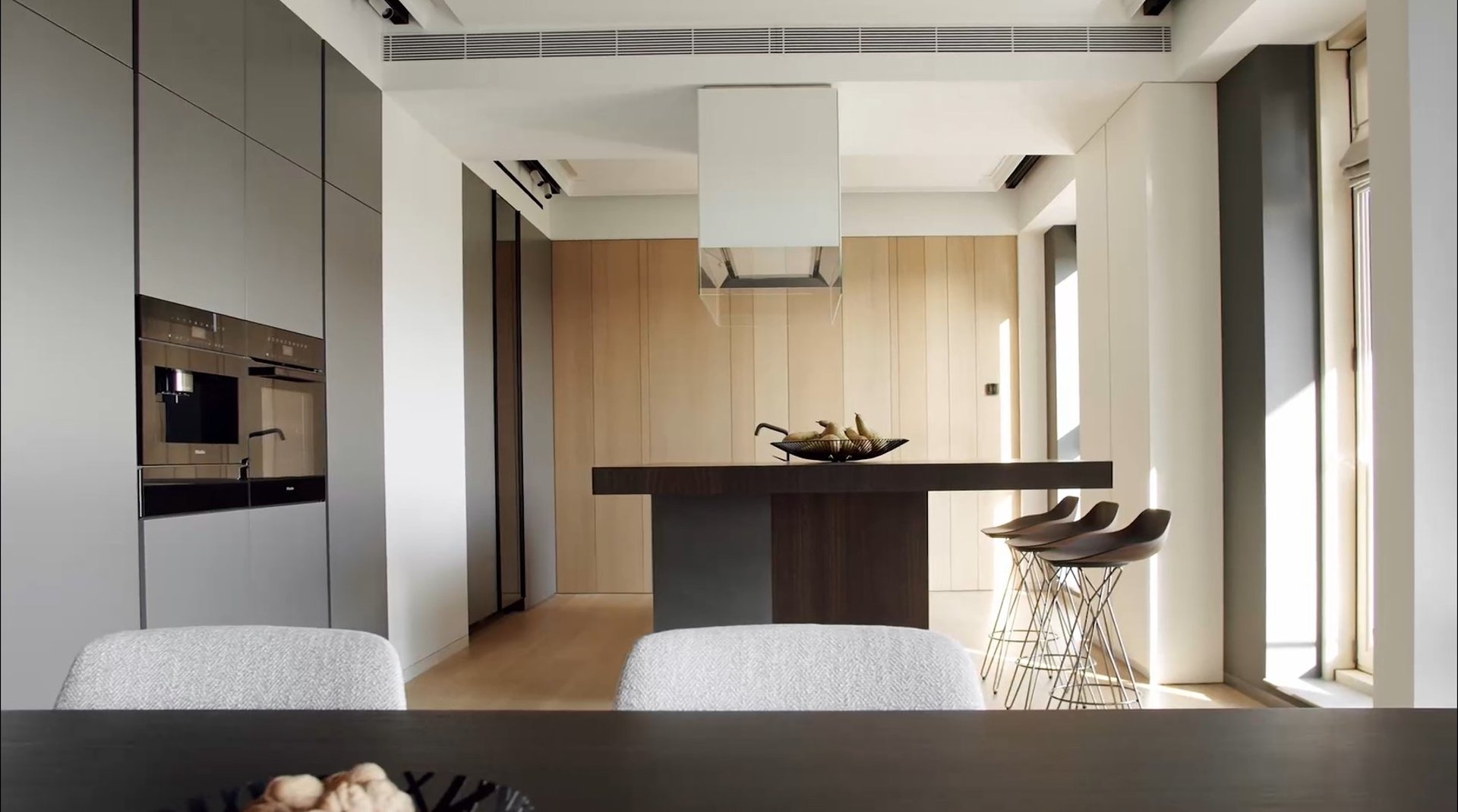 black and white bed linen