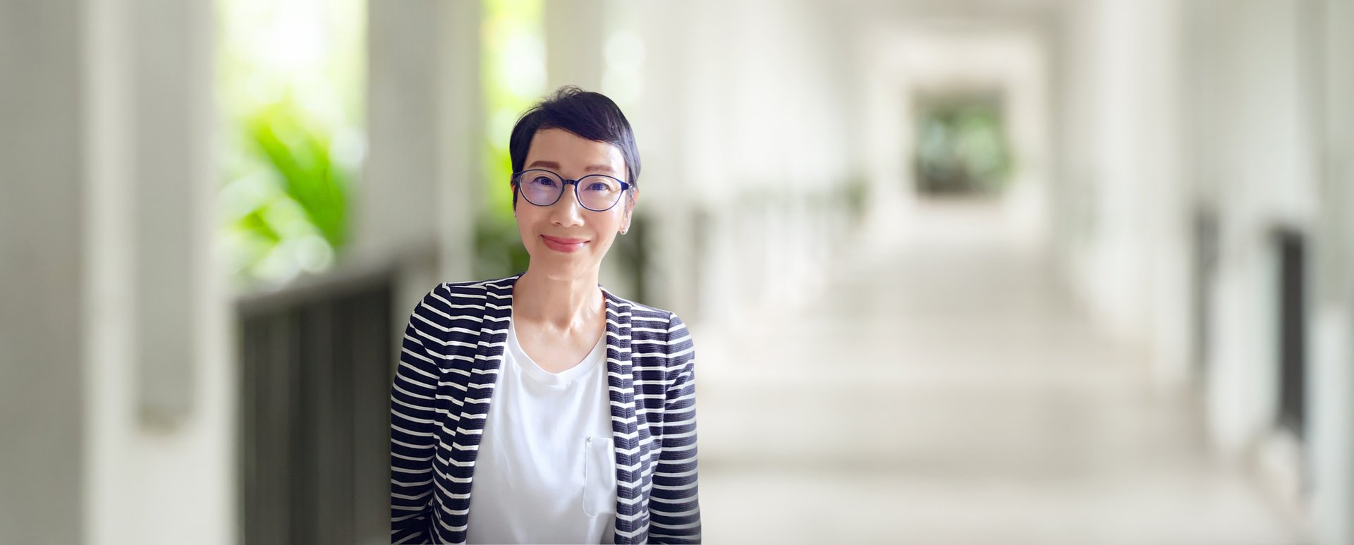 black and brown leather padded tub sofa