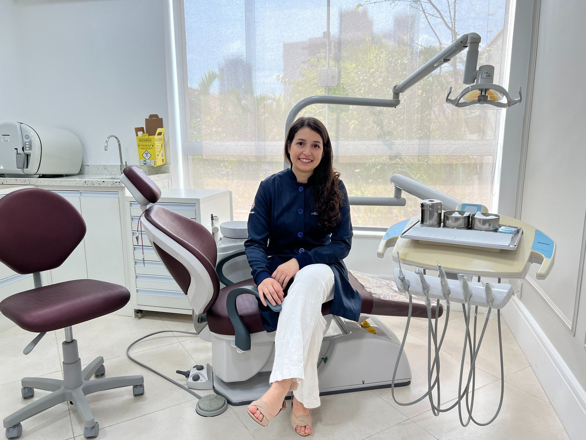 black and brown leather padded tub sofa