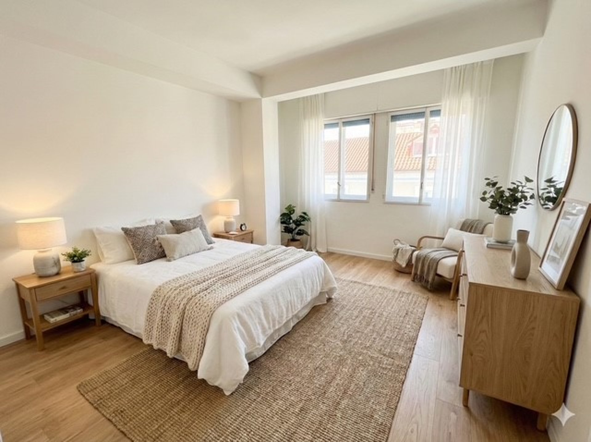 black and white bed linen