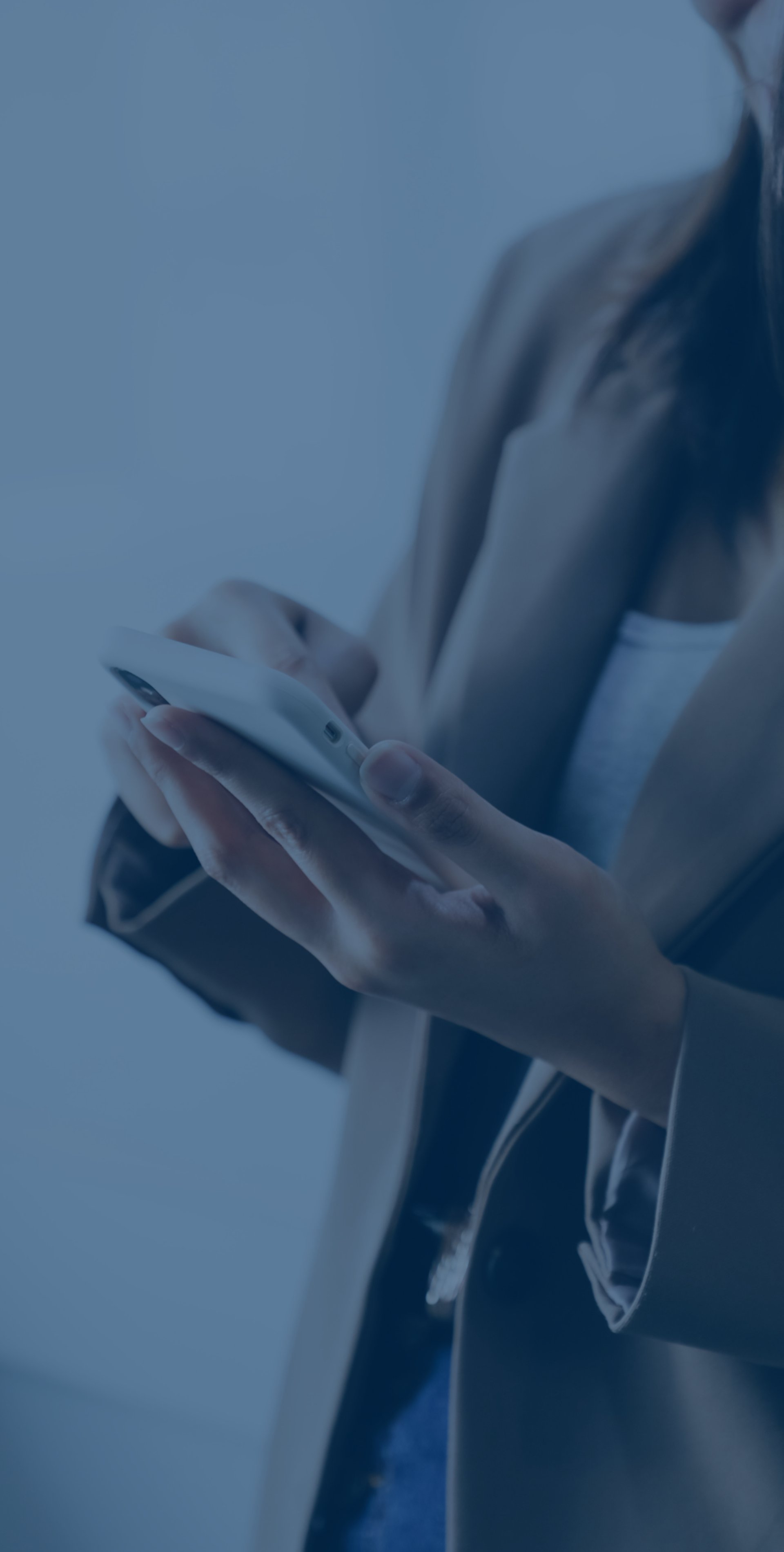 gray computer monitor