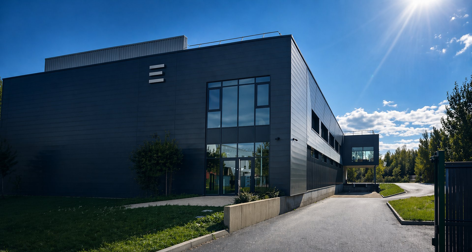 gray computer monitor