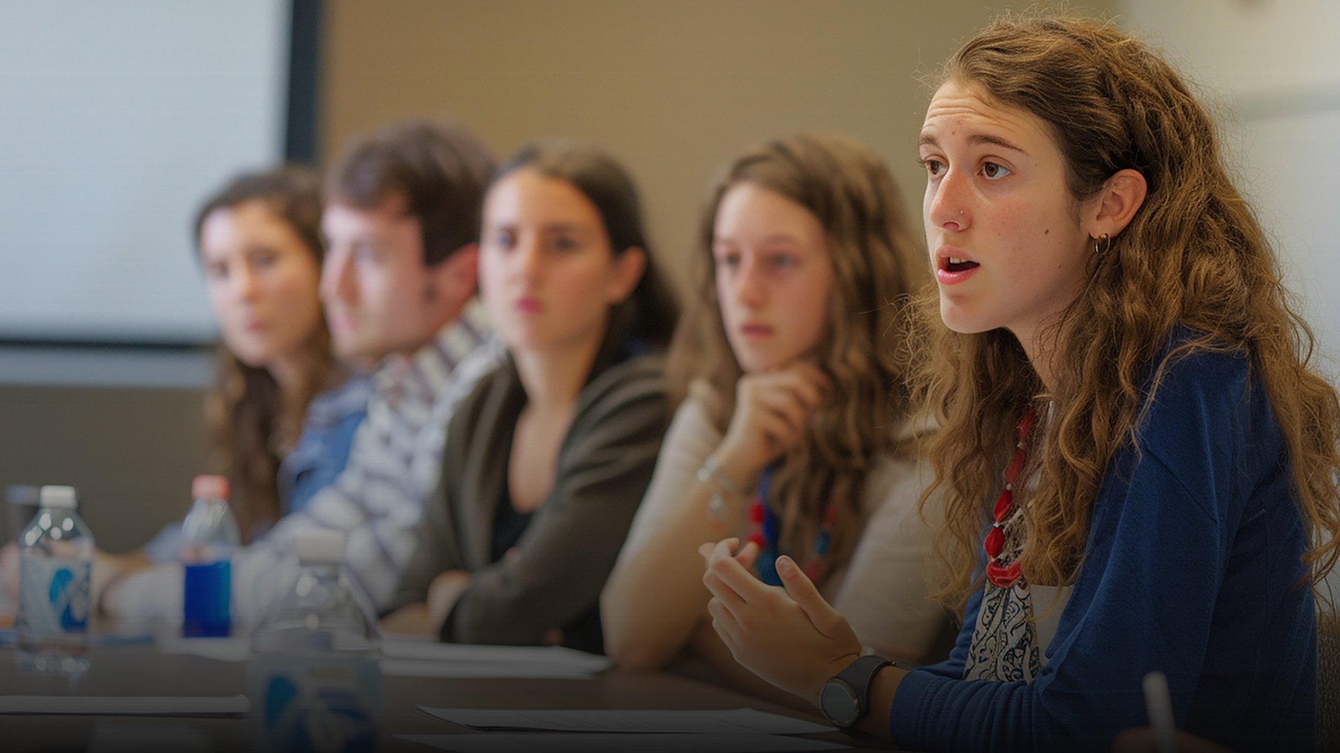 black and white bed linen