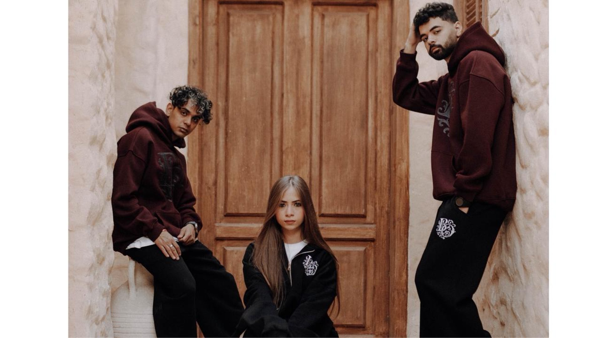 black and white bed linen