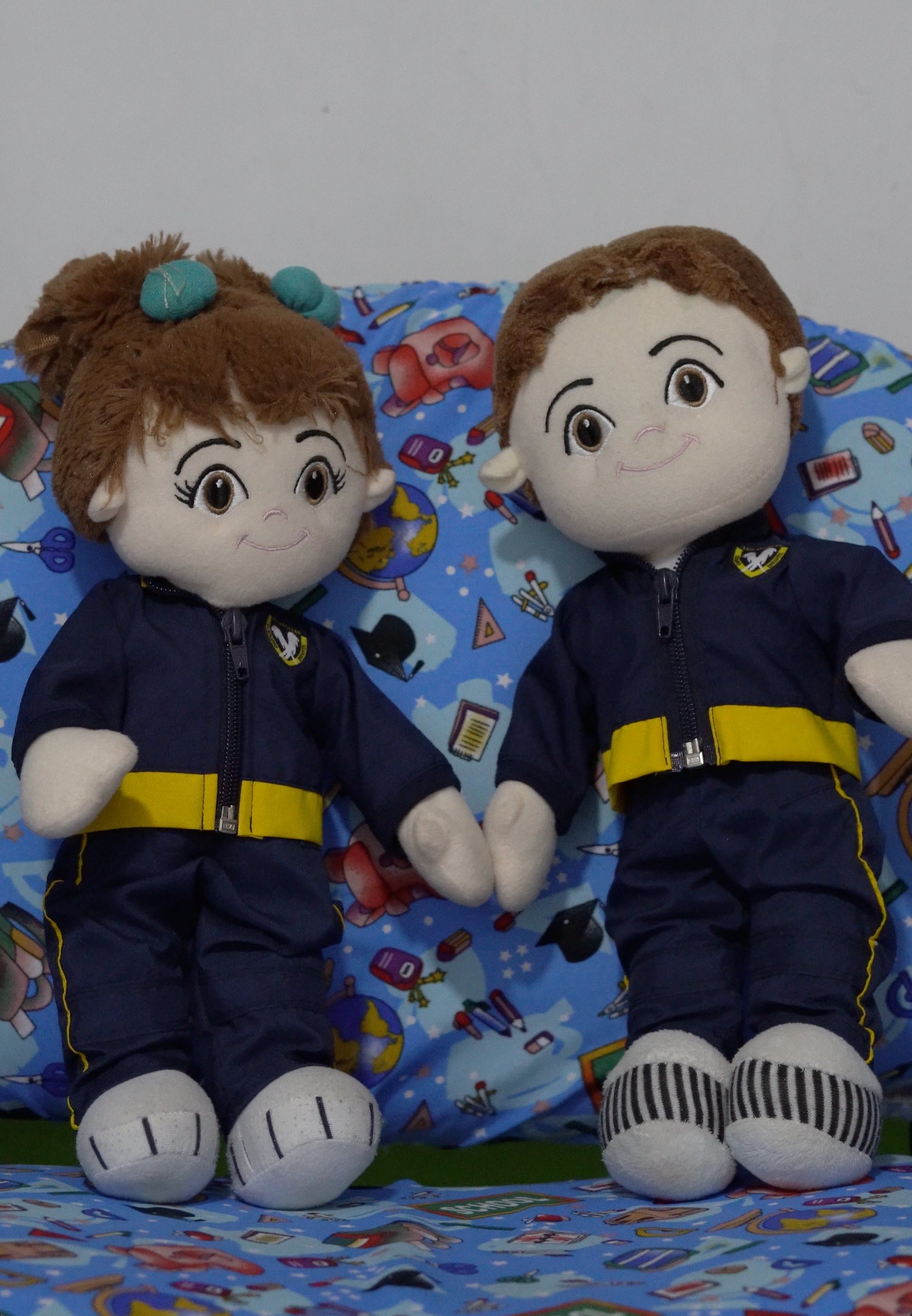 black and white bed linen