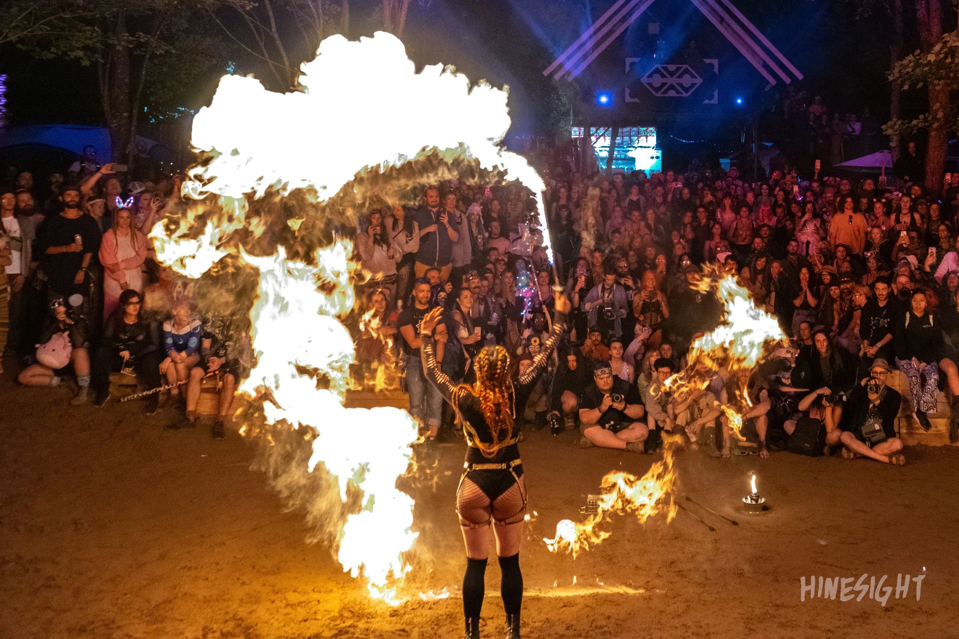 gray computer monitor