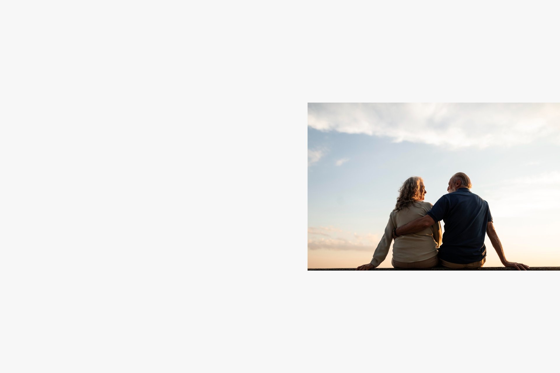 Pareja contenta con el trabajo hecho