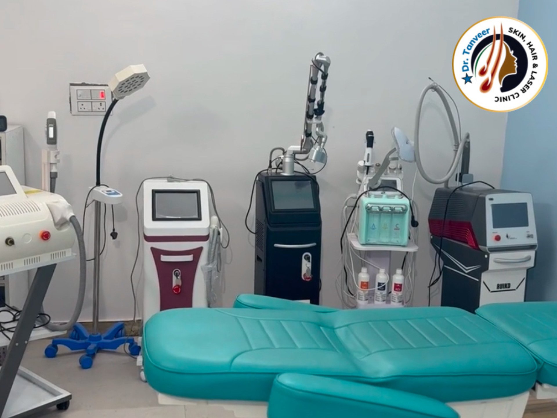 black and brown leather padded tub sofa