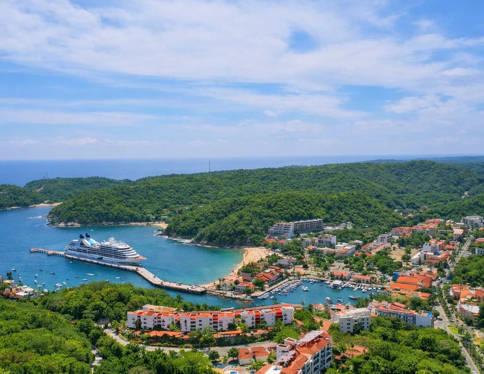 gray computer monitor