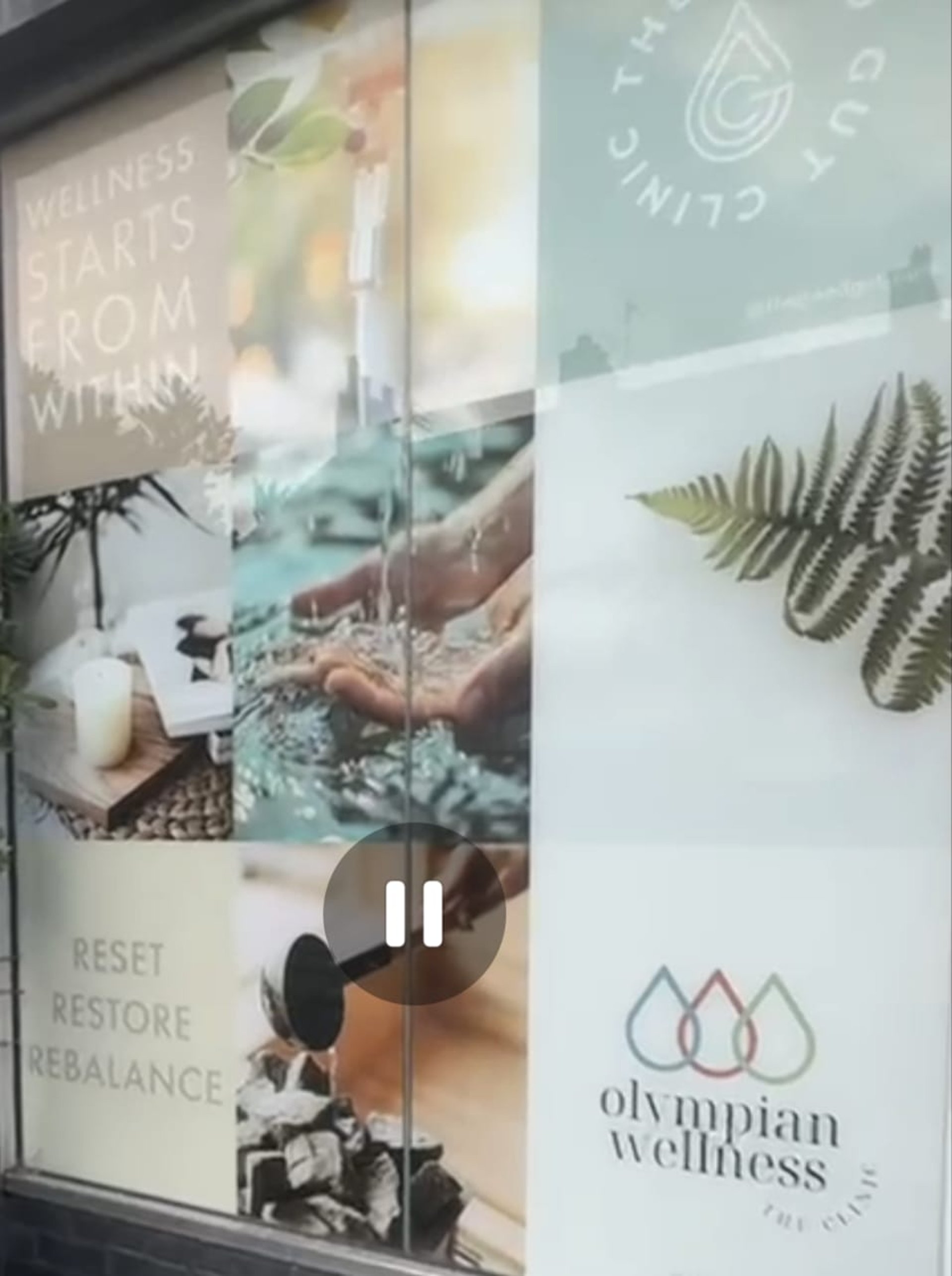 gray computer monitor