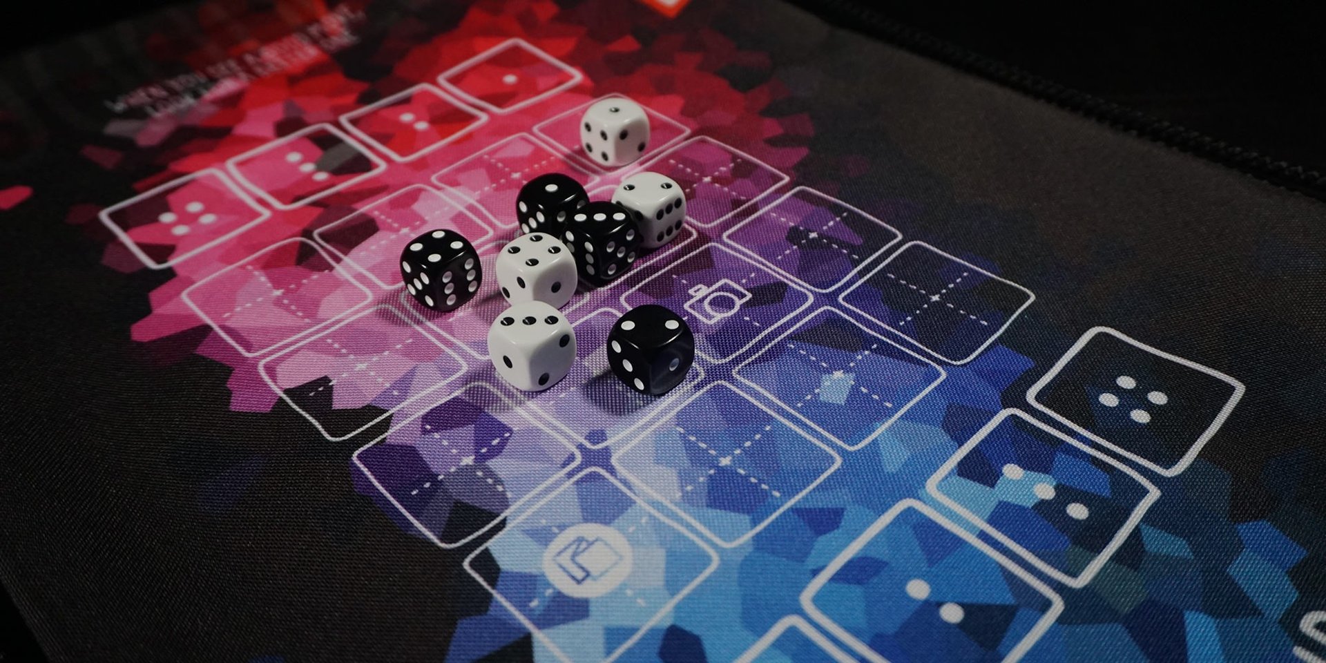 black and white bed linen