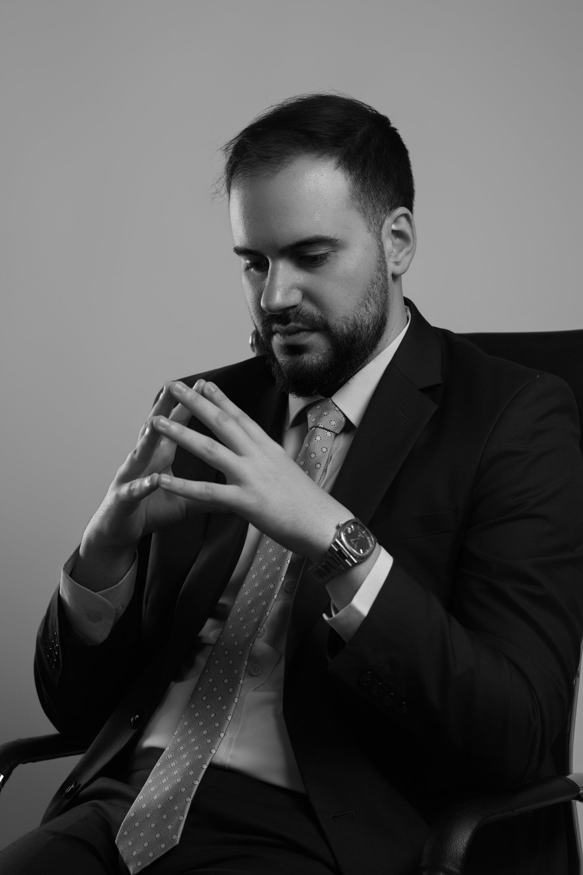 black and white bed linen