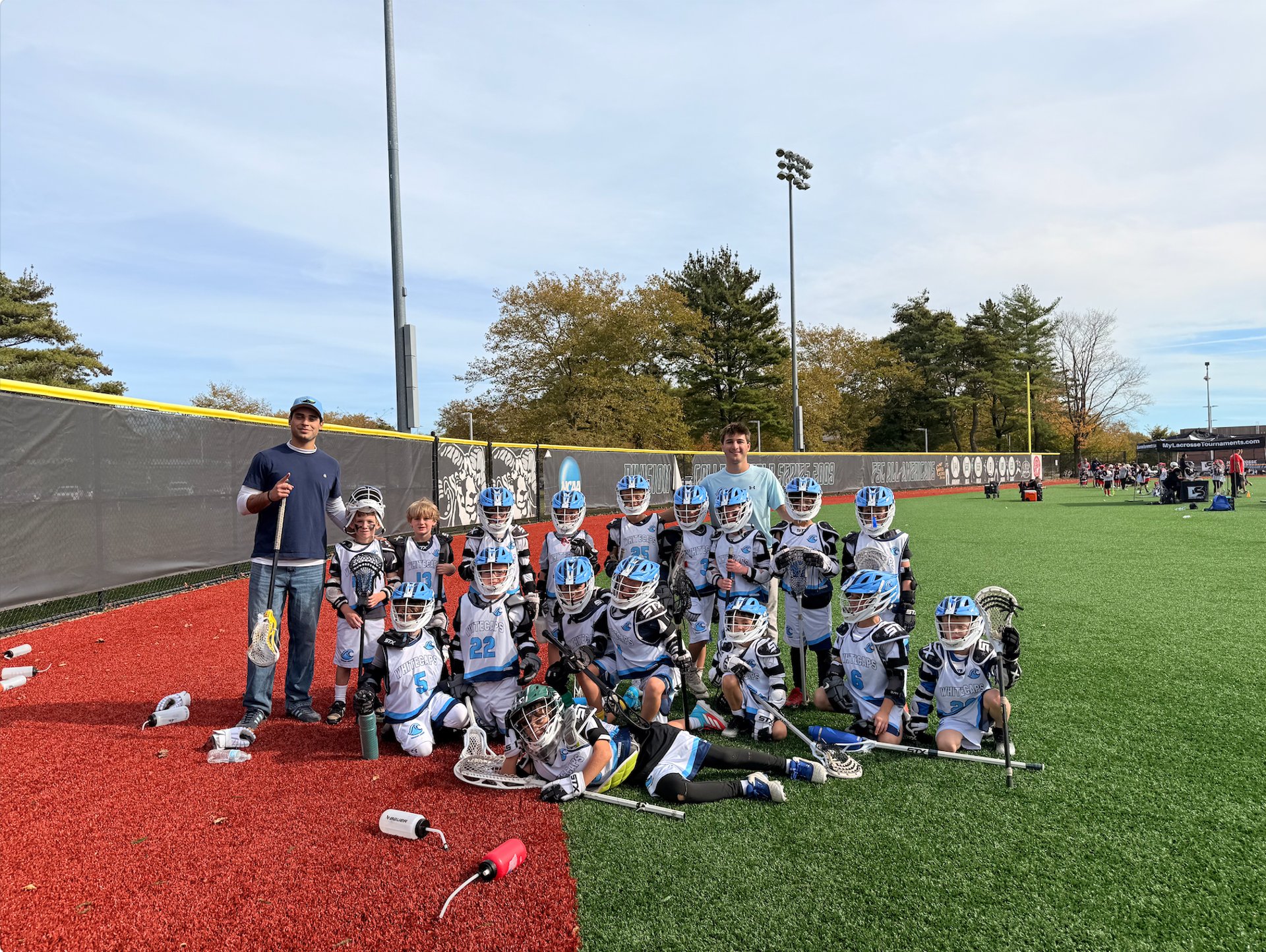 gray computer monitor