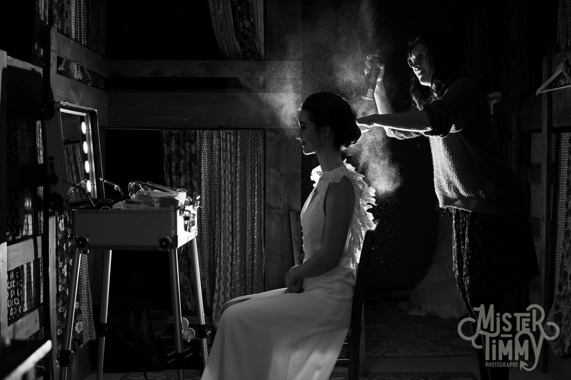 black and white bed linen