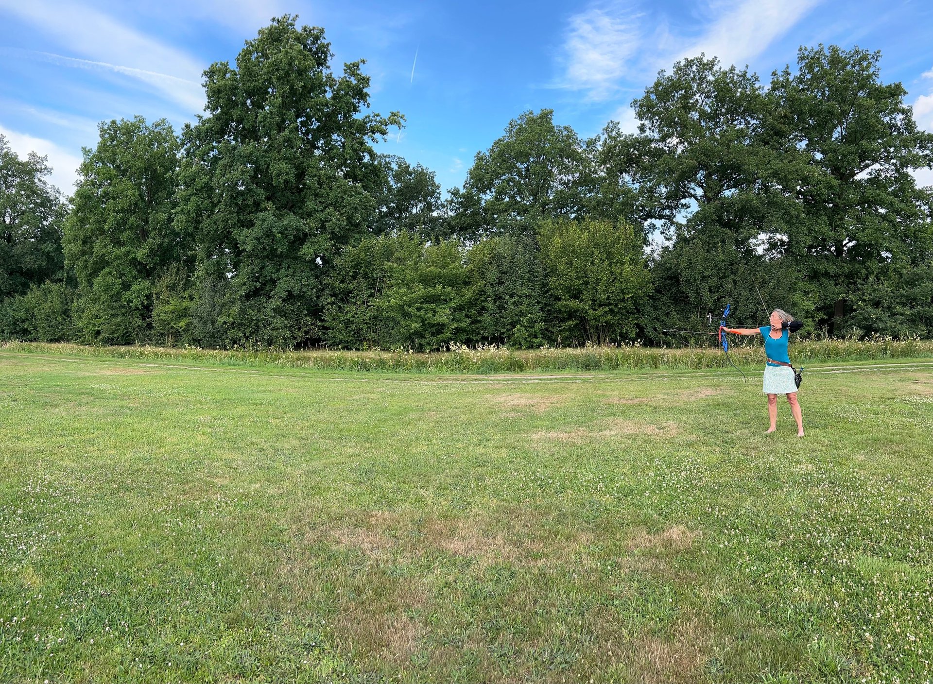 black and brown leather padded tub sofa