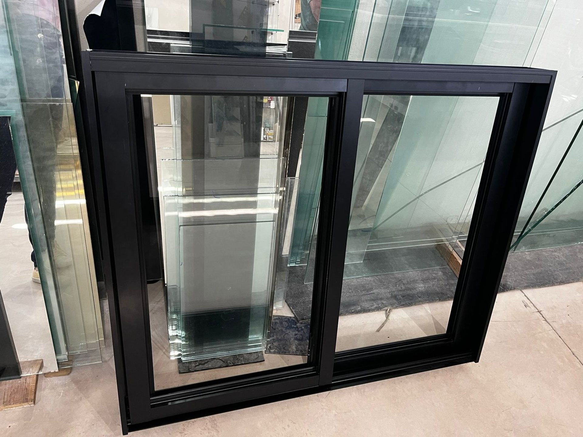 black and white bed linen