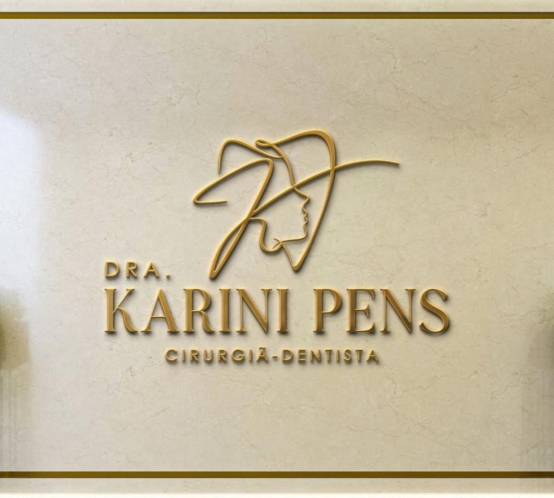 gray computer monitor